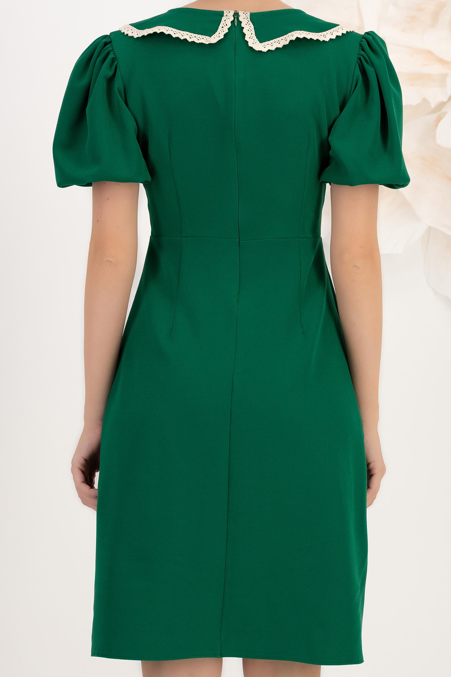 Rochie din stofa elastica verde pana la genunchi cu croi in a si guler rotunjit cu dantela - StarShinerS 5 - StarShinerS.ro