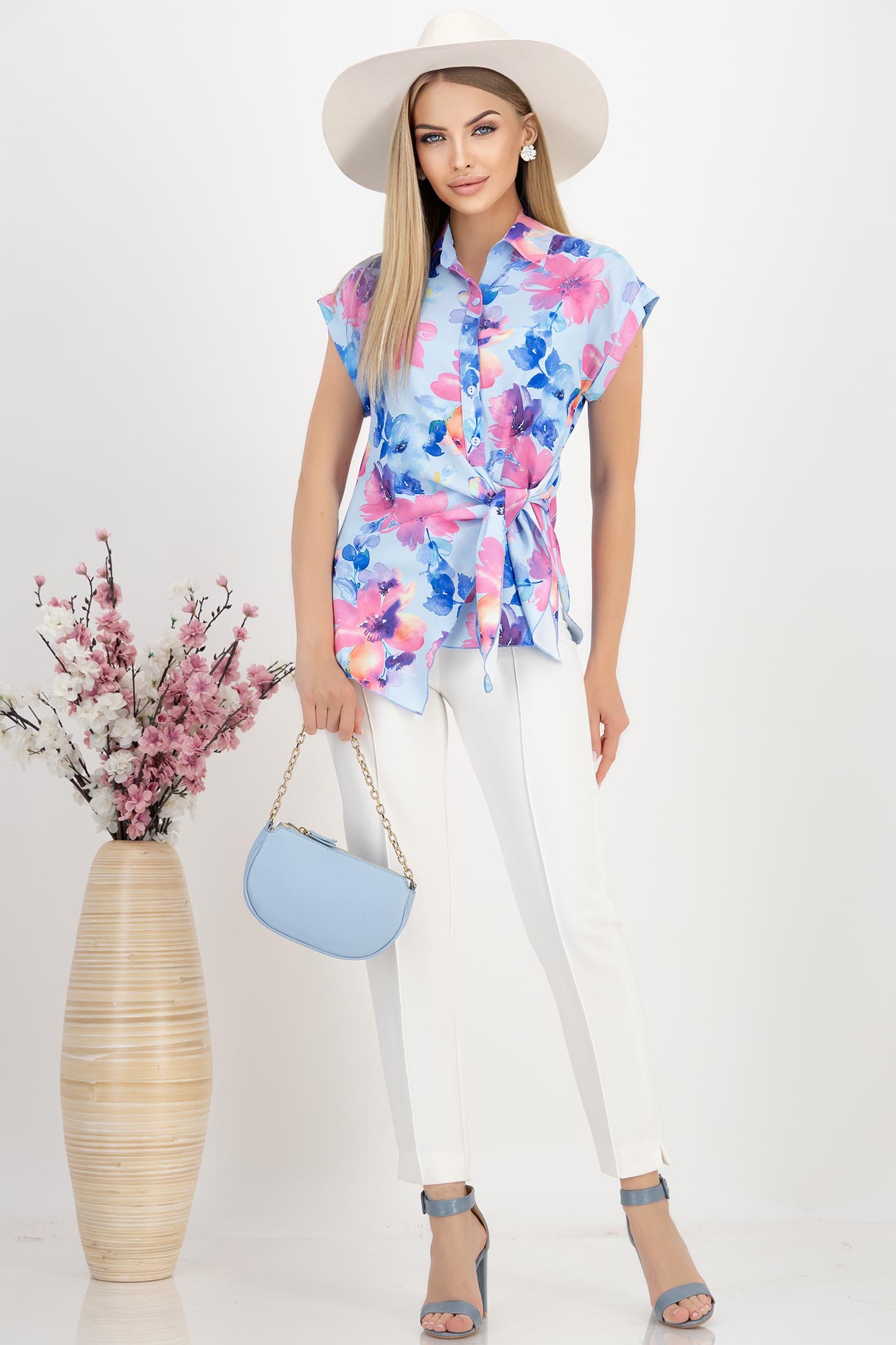 Bluza dama din material subtire matasos albastru-deschis cu croi larg imprimata floral - StarShinerS 3 - StarShinerS.ro