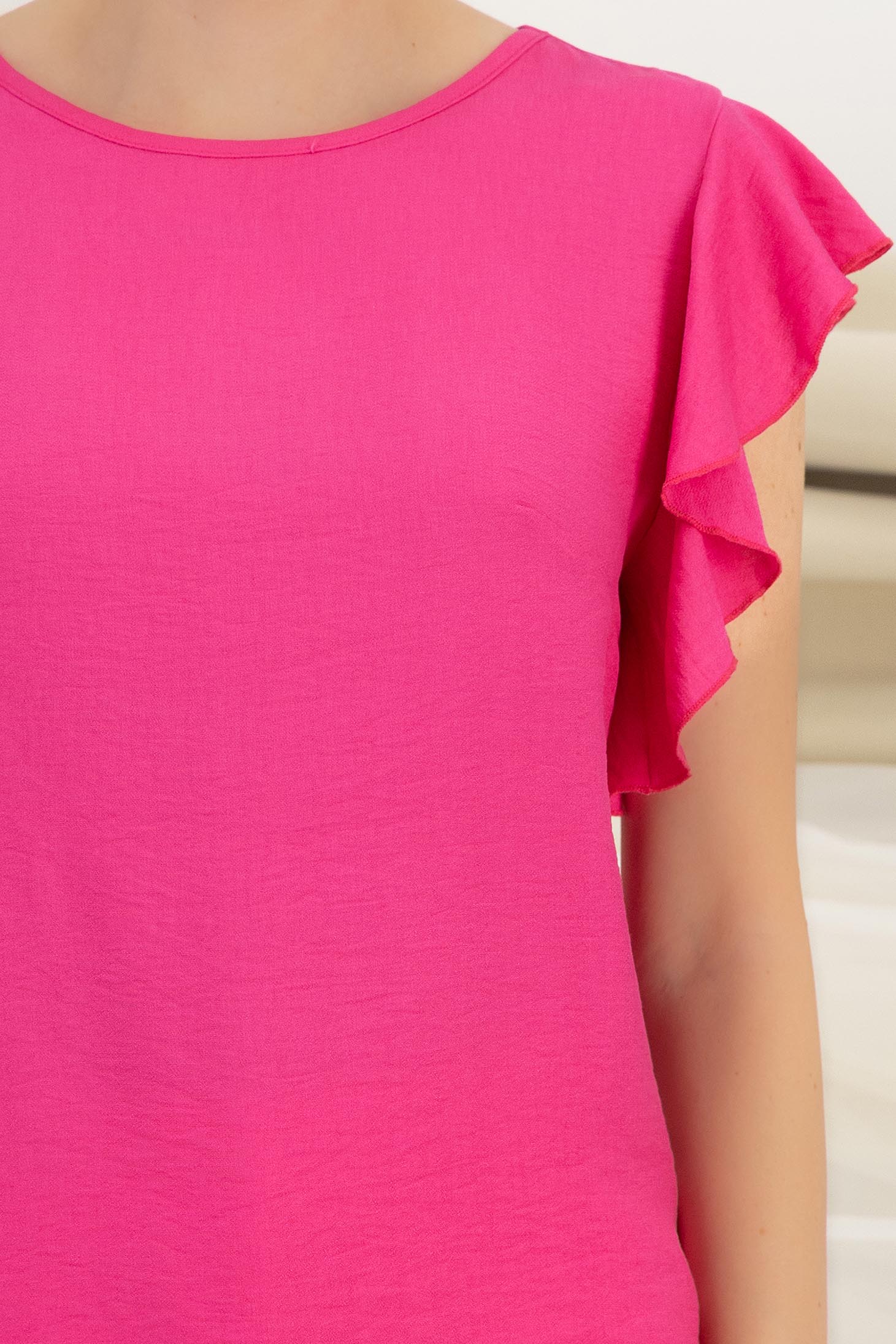 Bluza dama din viscoza si in fuchsia cu croi larg si volanase la umeri - StarShinerS 6 - StarShinerS.ro