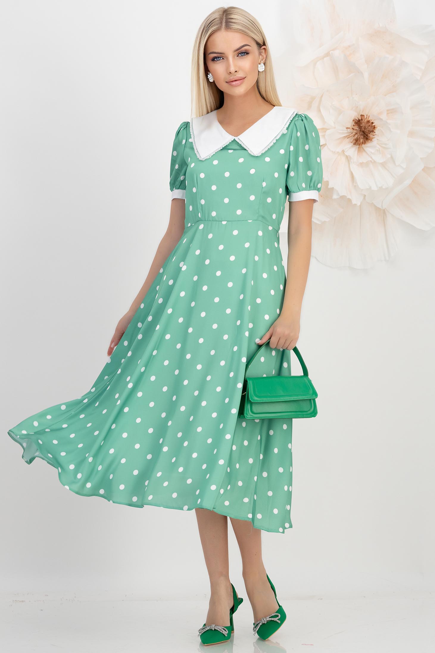 Rochie din satin verde midi in clos cu elastic in talie la spate si guler contrastant cu fir stralucitor - StarShinerS 3 - StarShinerS.ro