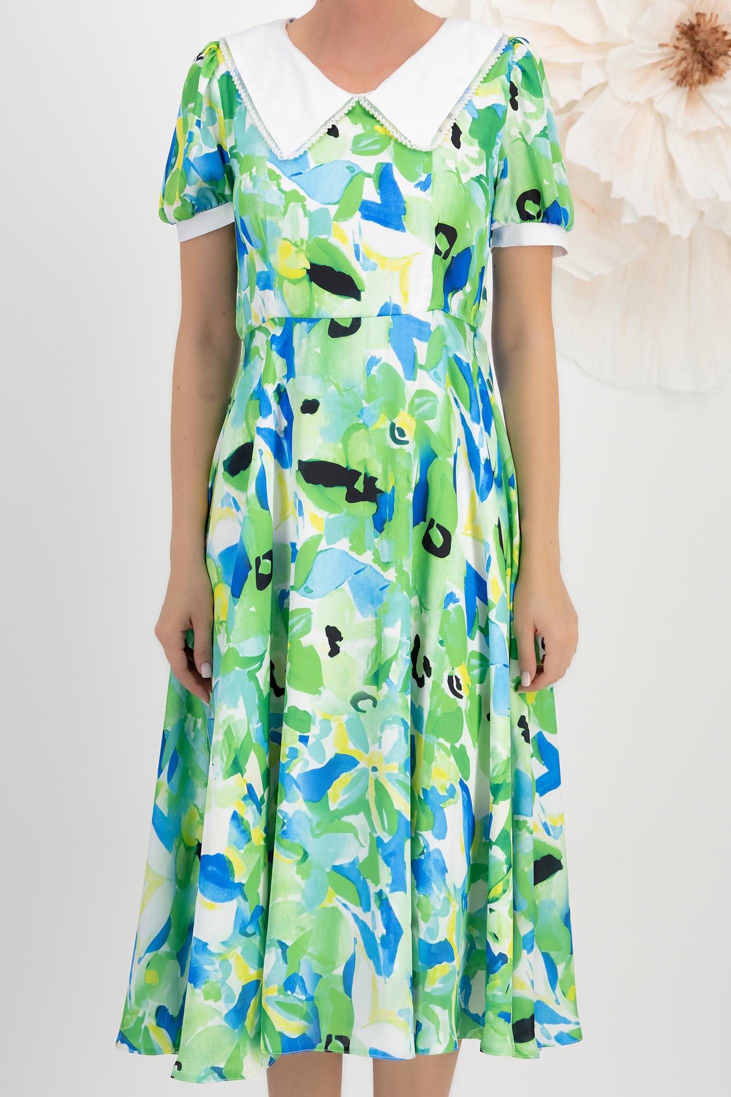 Rochie din satin verde midi in clos cu elastic in talie la spate si guler contrastant cu fir stralucitor - StarShinerS 4 - StarShinerS.ro