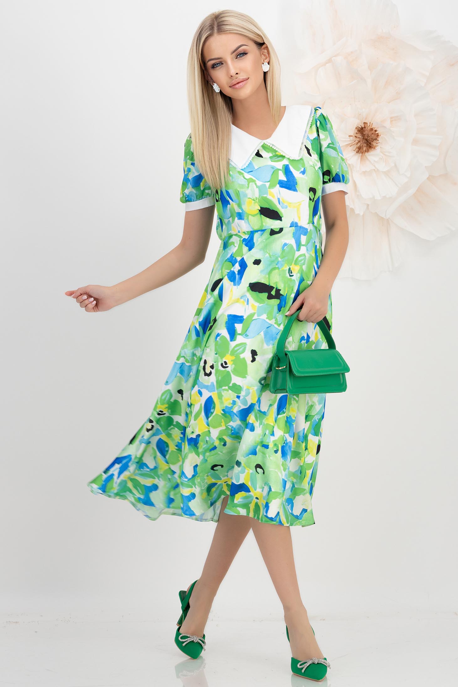 Rochie din satin verde midi in clos cu elastic in talie la spate si guler contrastant cu fir stralucitor - StarShinerS 3 - StarShinerS.ro