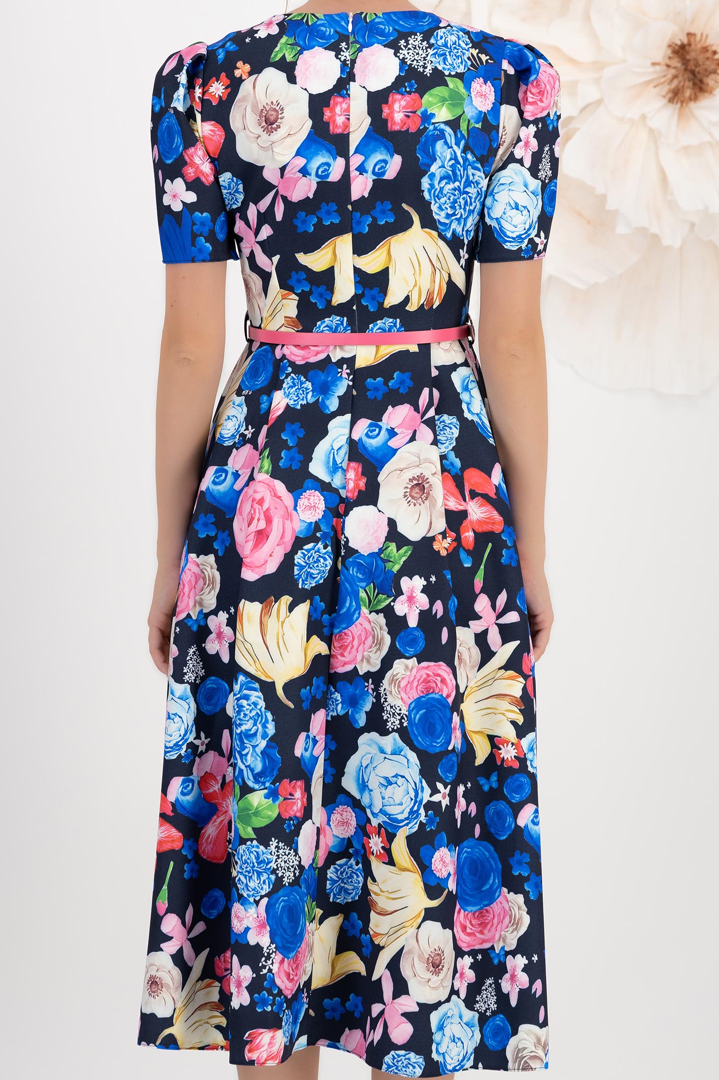 Rochie din stofa elastica midi in clos cu accesoriu tip curea imprimata floral - StarShinerS 5 - StarShinerS.ro