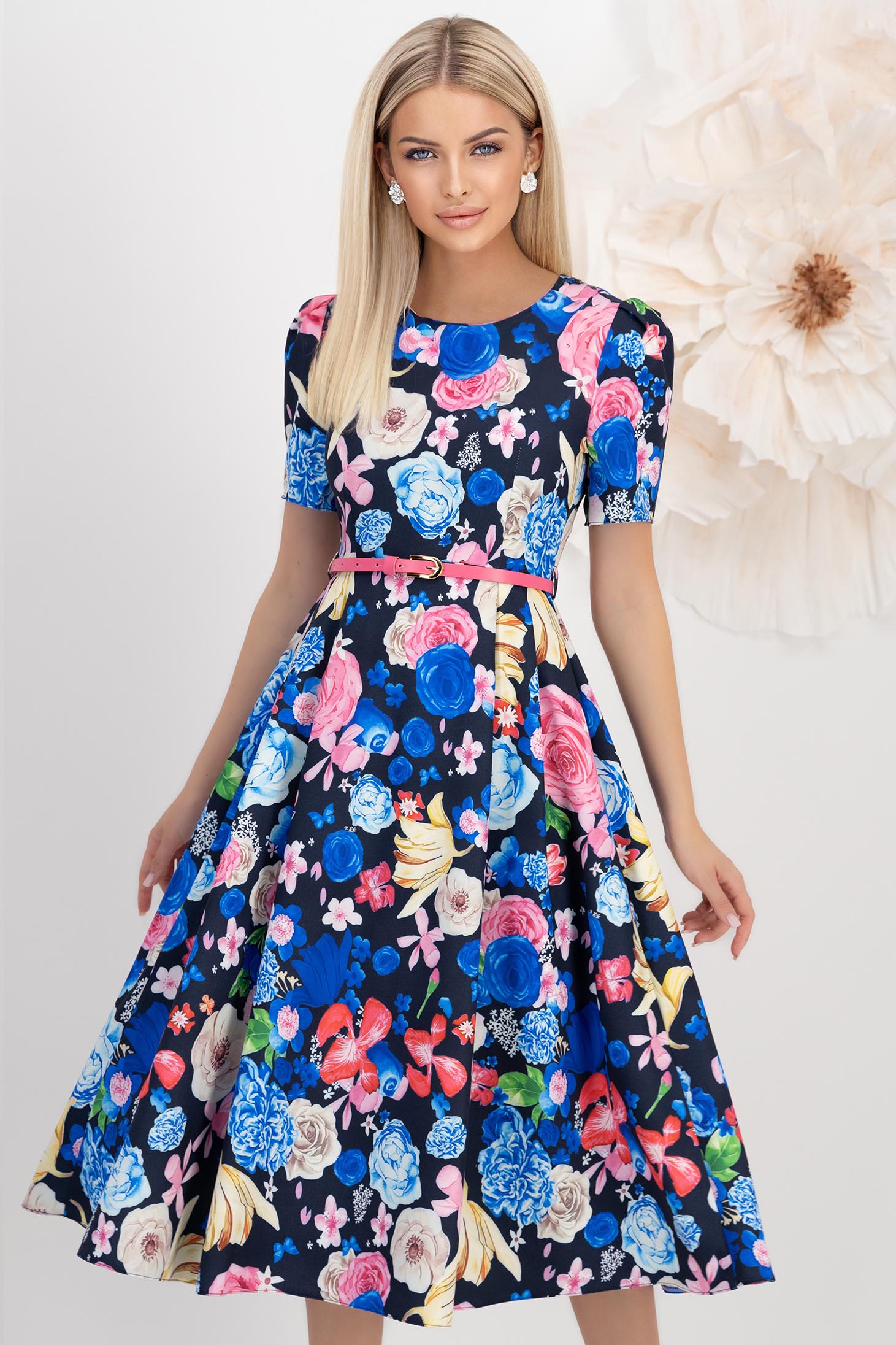 Rochie din stofa elastica midi in clos cu accesoriu tip curea imprimata floral - StarShinerS 3 - StarShinerS.ro