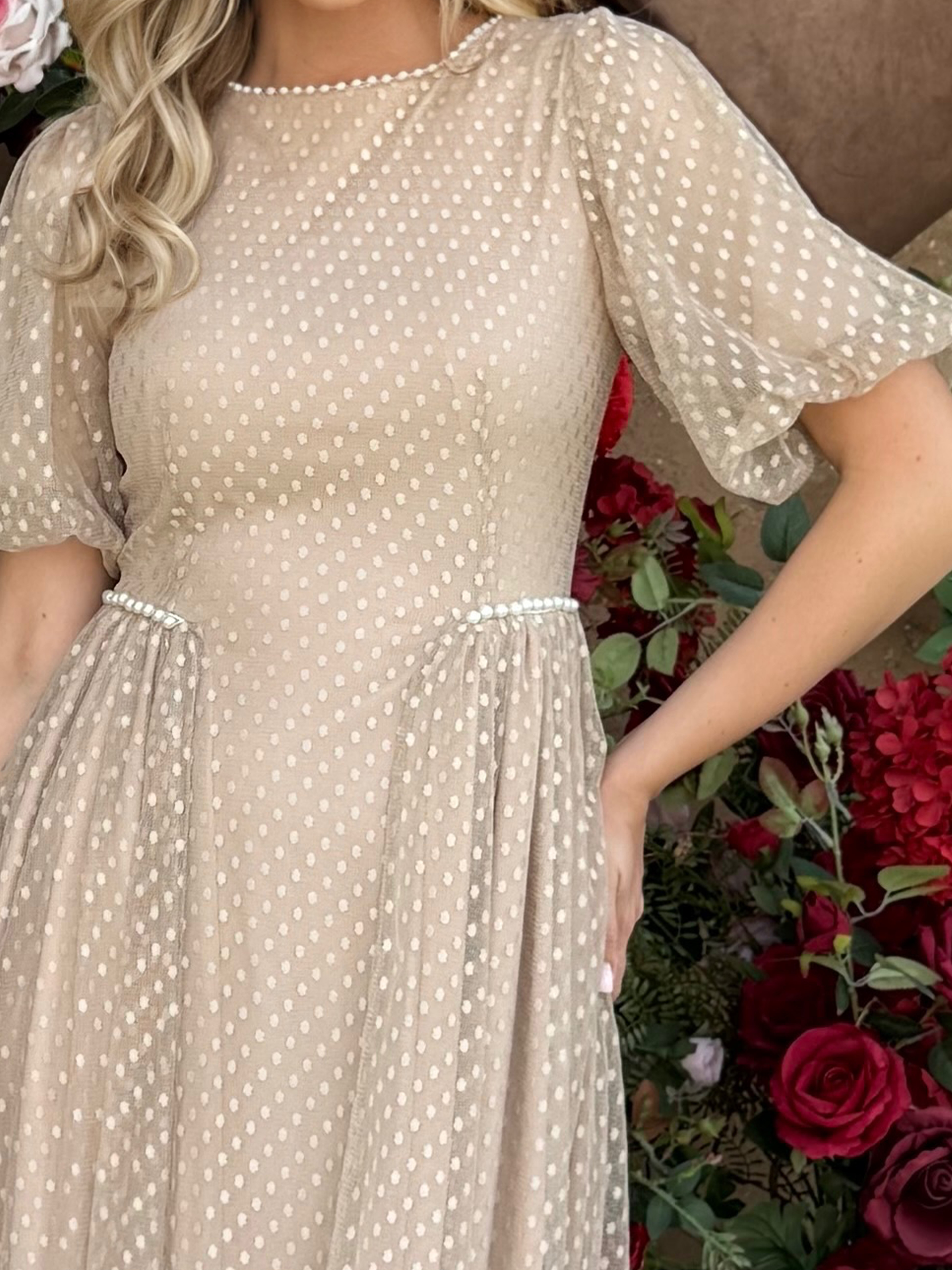 Bézs ruha - StarShinerS tüll midi harang 6 - StarShinerS.hu