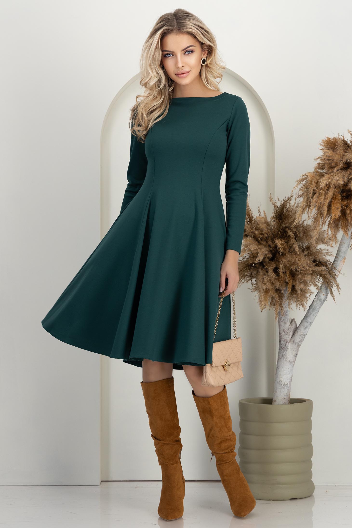 StarShinerS.ro Rochie din jersey verde inchis pana la genunchi in clos cu decolteu rotunjit