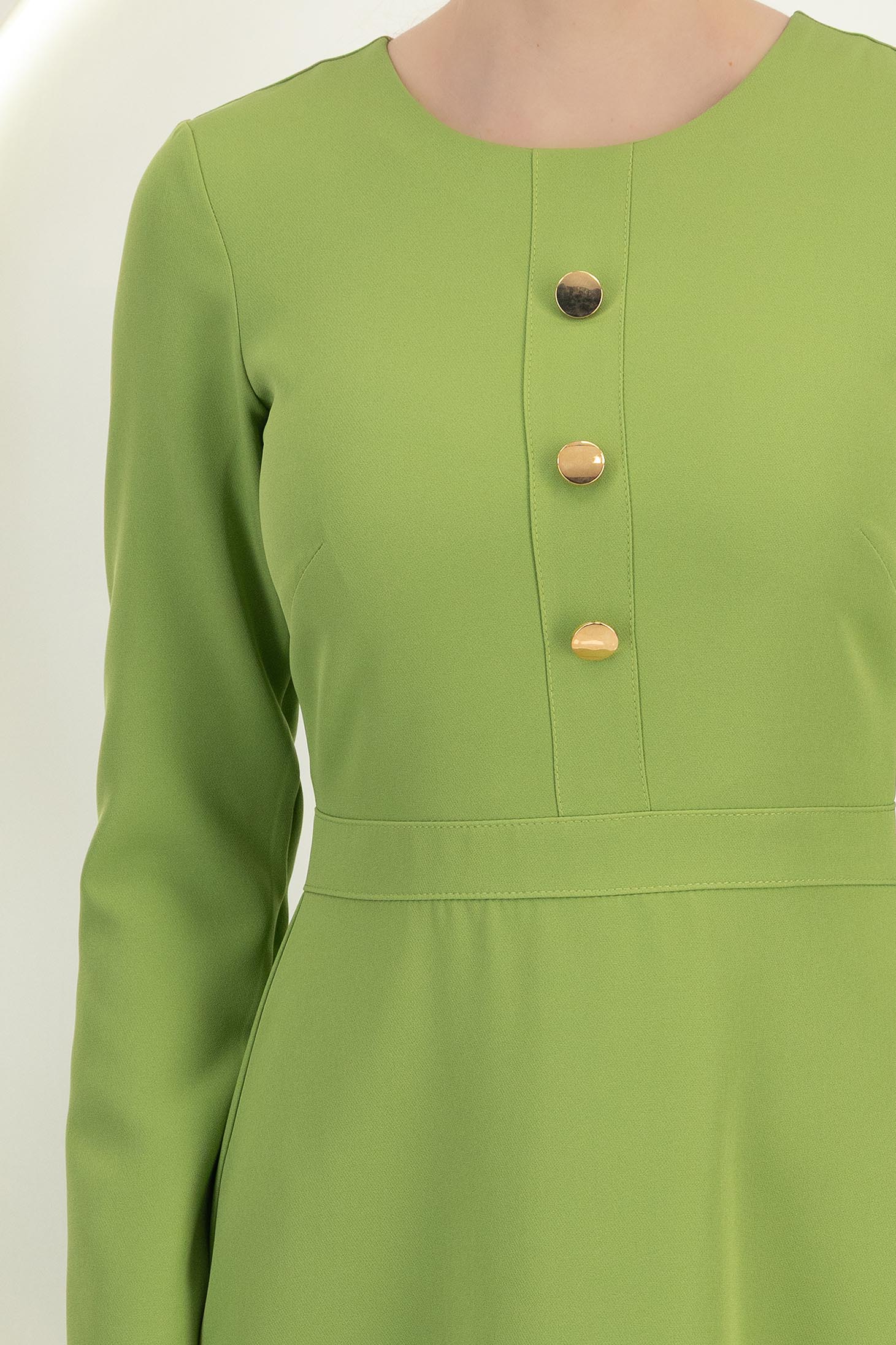 Zöld midi hosszúságú szövetruha harangszabással, díszgombokkal - StarShinerS 4 - StarShinerS.hu