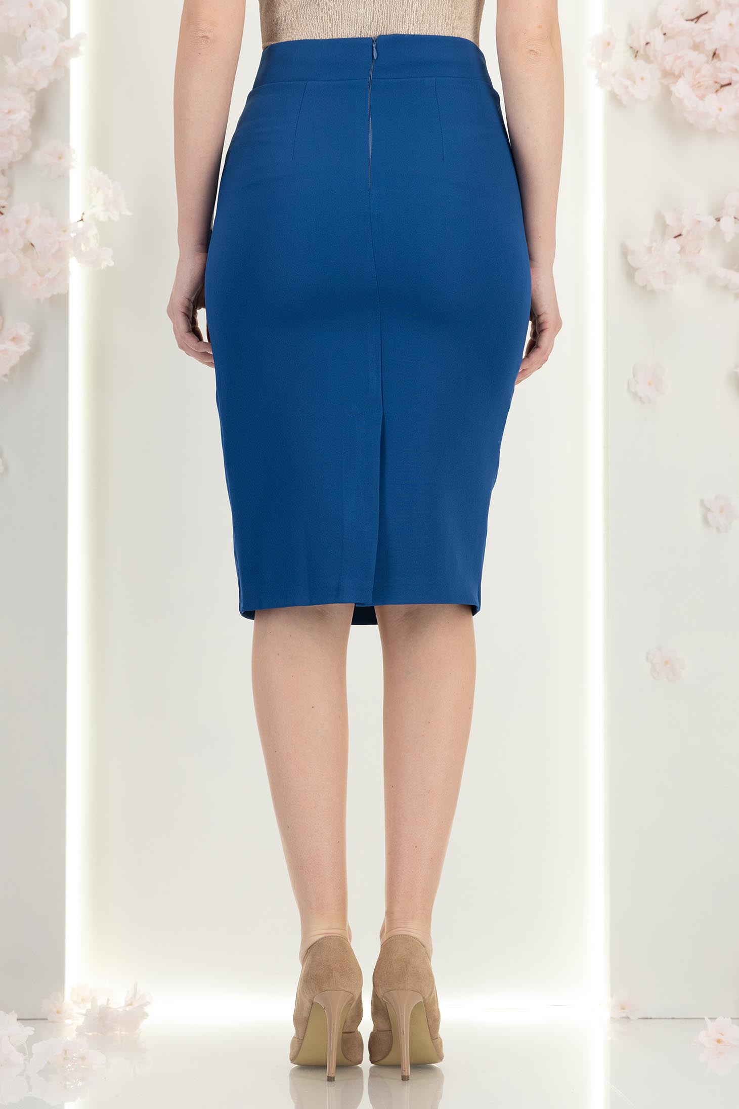 Fusta din stofa albastra midi tip creion cu accesoriu metalic - StarShinerS 4 - StarShinerS.ro