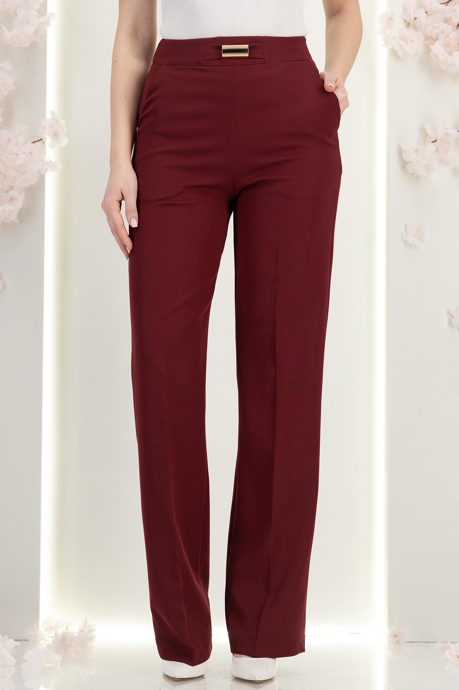 Pantaloni lungi din stofa visinii evazati cu buzunare laterale si accesoriu un talie- StarShinerS 4 - StarShinerS.ro