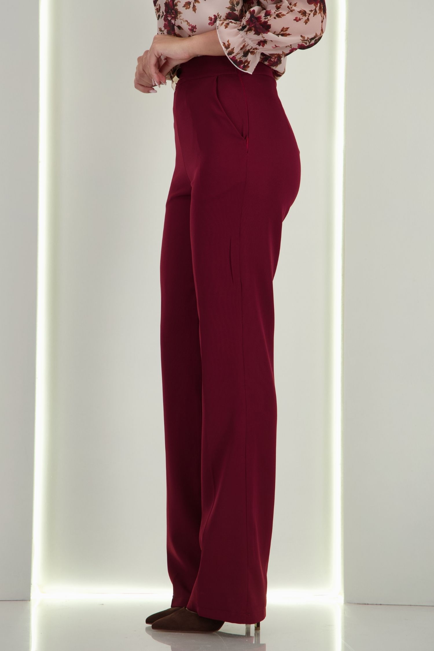 Pantaloni lungi visinii evazati cu buzunare laterale si accesoriu un talie- StarShinerS 3 - StarShinerS.ro