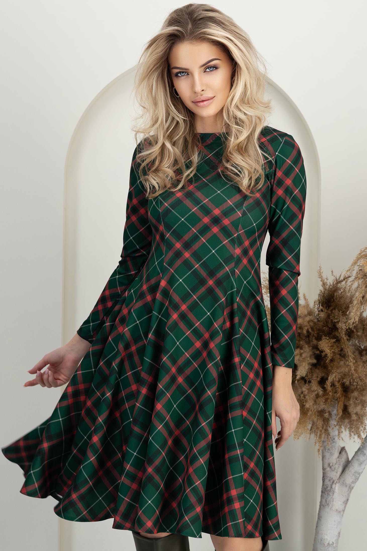 StarShinerS.ro Rochie din crep verde in clos cu imprimeu - StarShinerS