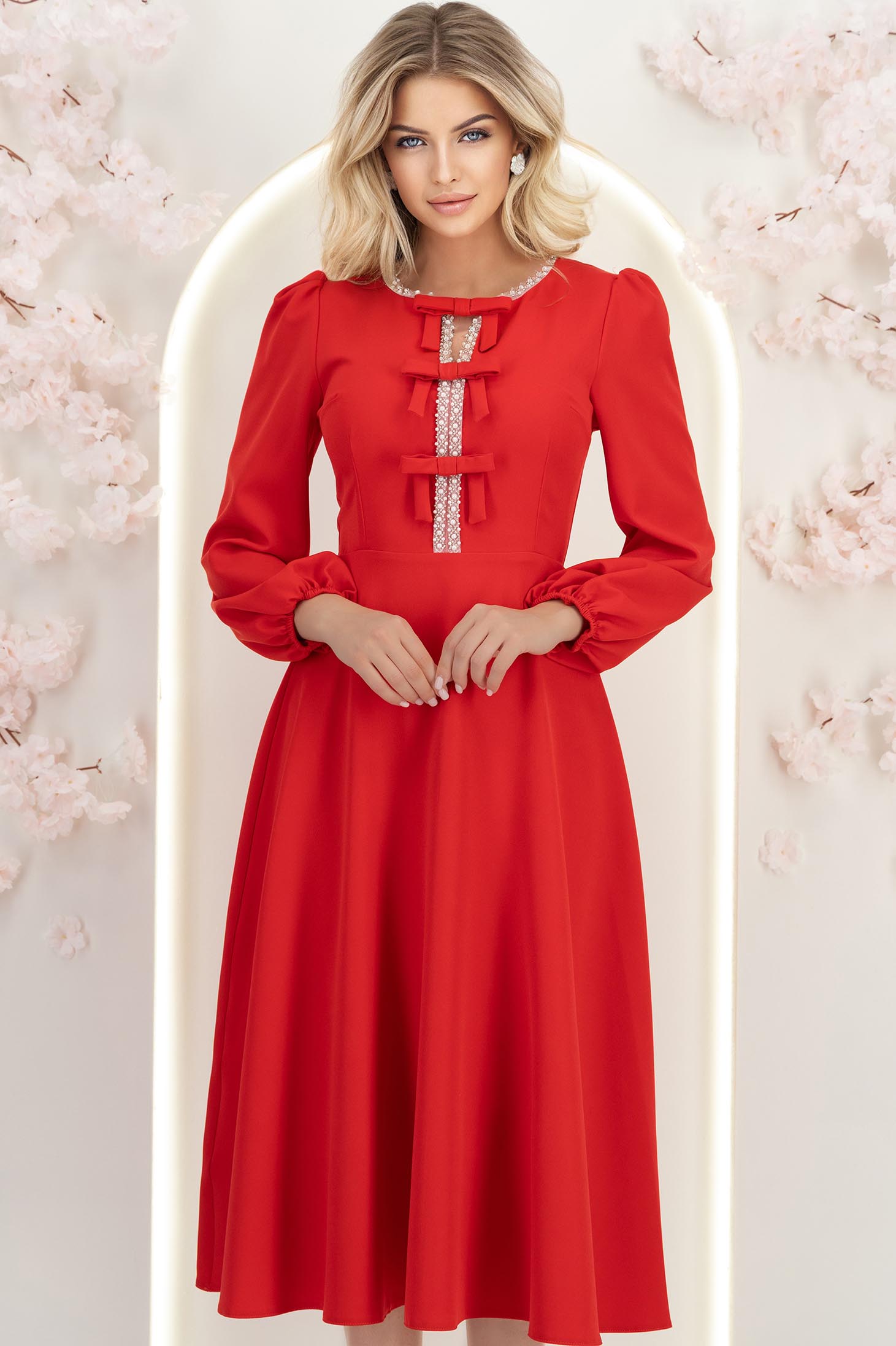 StarShinerS.ro Rochie din stofa elastica rosie midi in clos accesorizata cu fundite si pietre strass frontal - StarShinerS