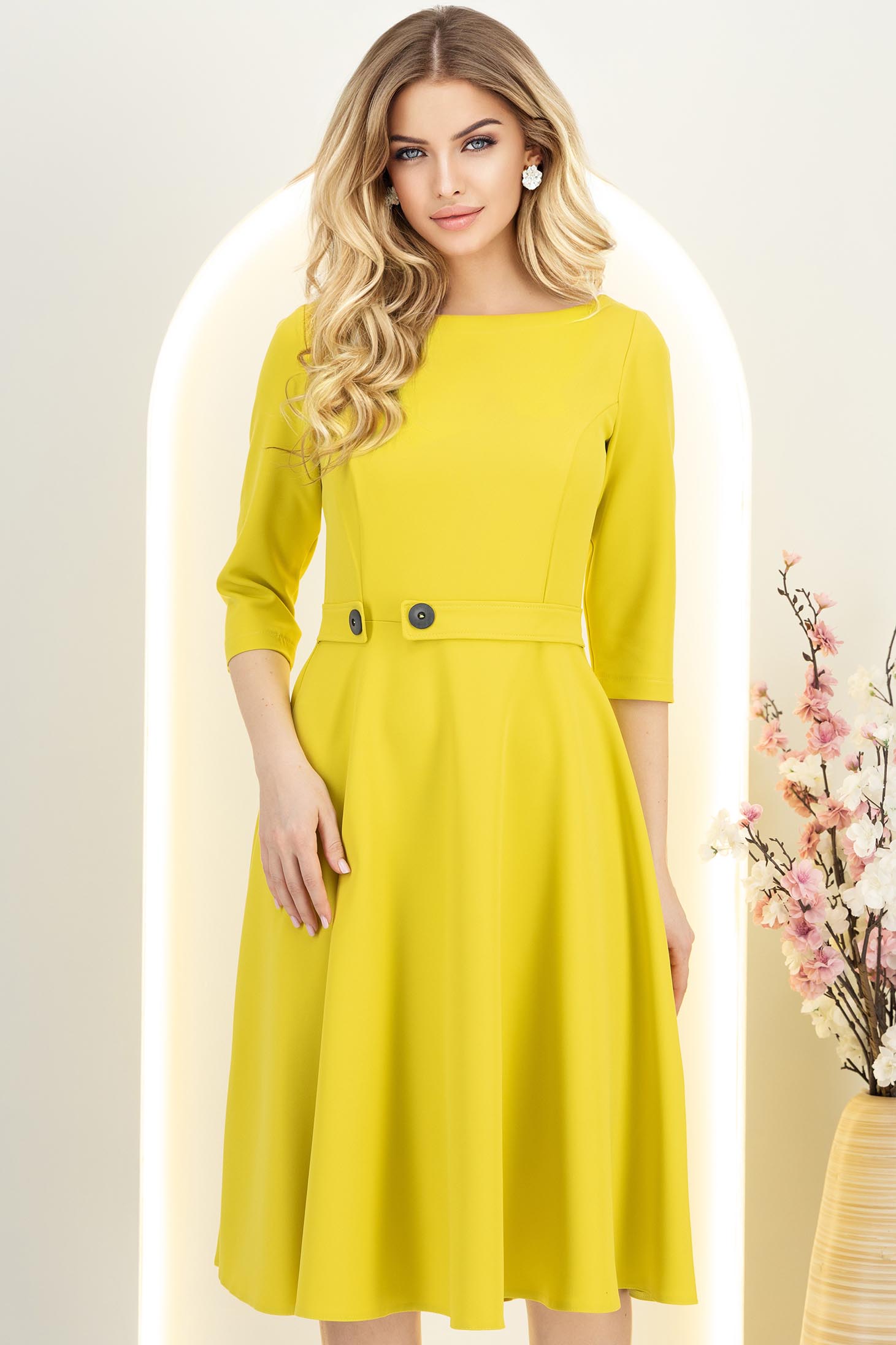 Rochie stofa verde lime midi in clos cu nasturi decorativi - StarShinerS 2 - StarShinerS.ro