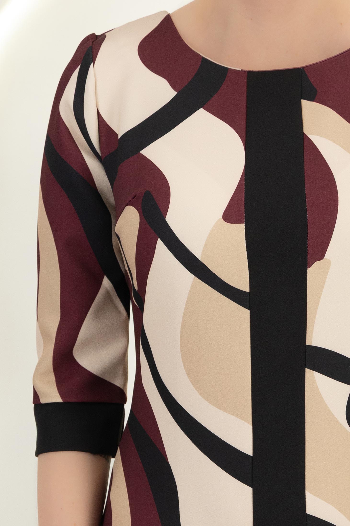 Rugalmas fekete rövid ruha egyenes szabással - StarShinerS 4 - StarShinerS.hu