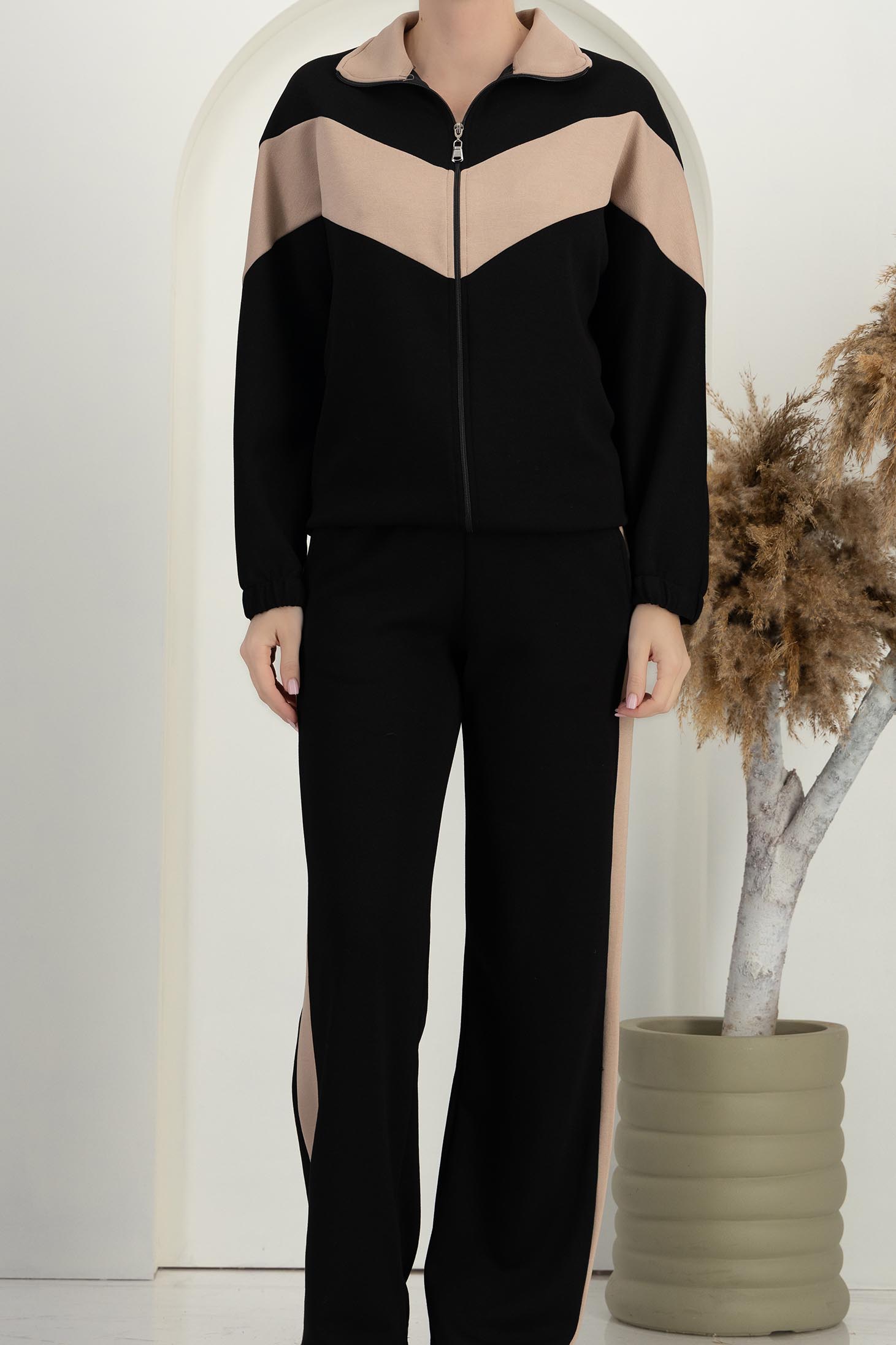 Fekete modál trening bő szabással és oldalsó zsebekkel 5 - StarShinerS.hu