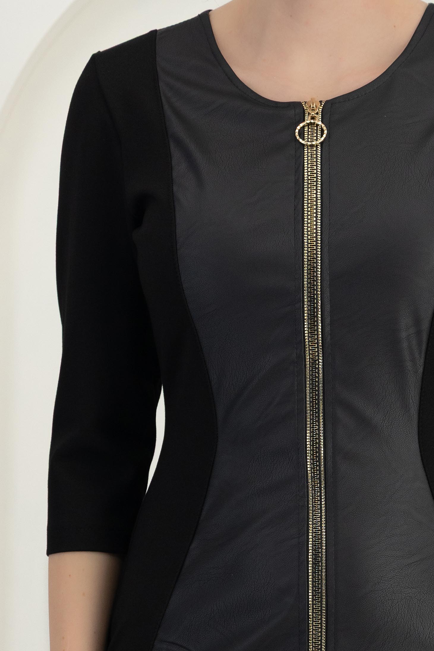 Fekete műbőr ceruza ruha 5 - StarShinerS.hu