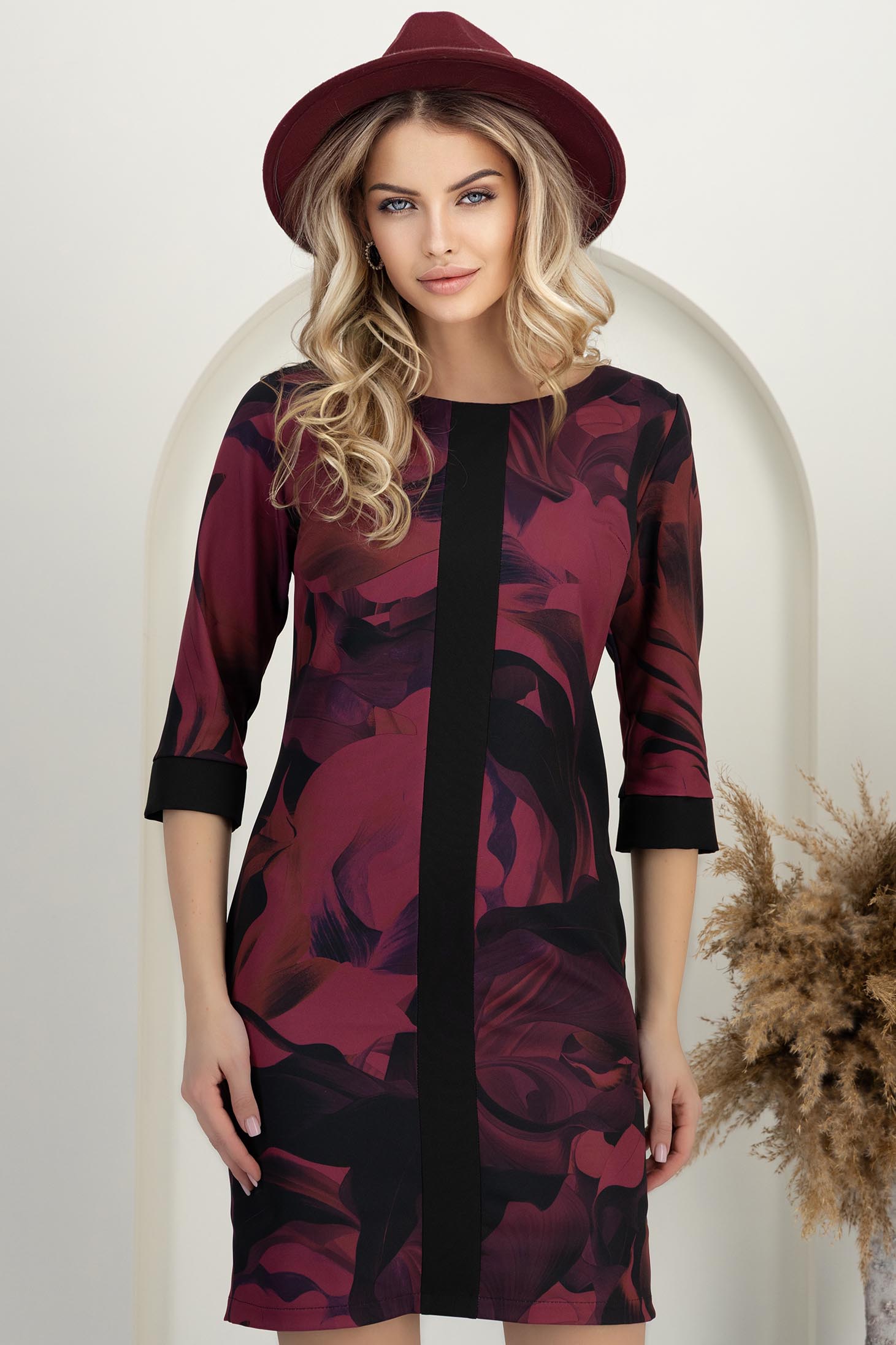 StarShinerS.ro Rochie stofa elastica visinie scurta cu un croi drept - StarShinerS