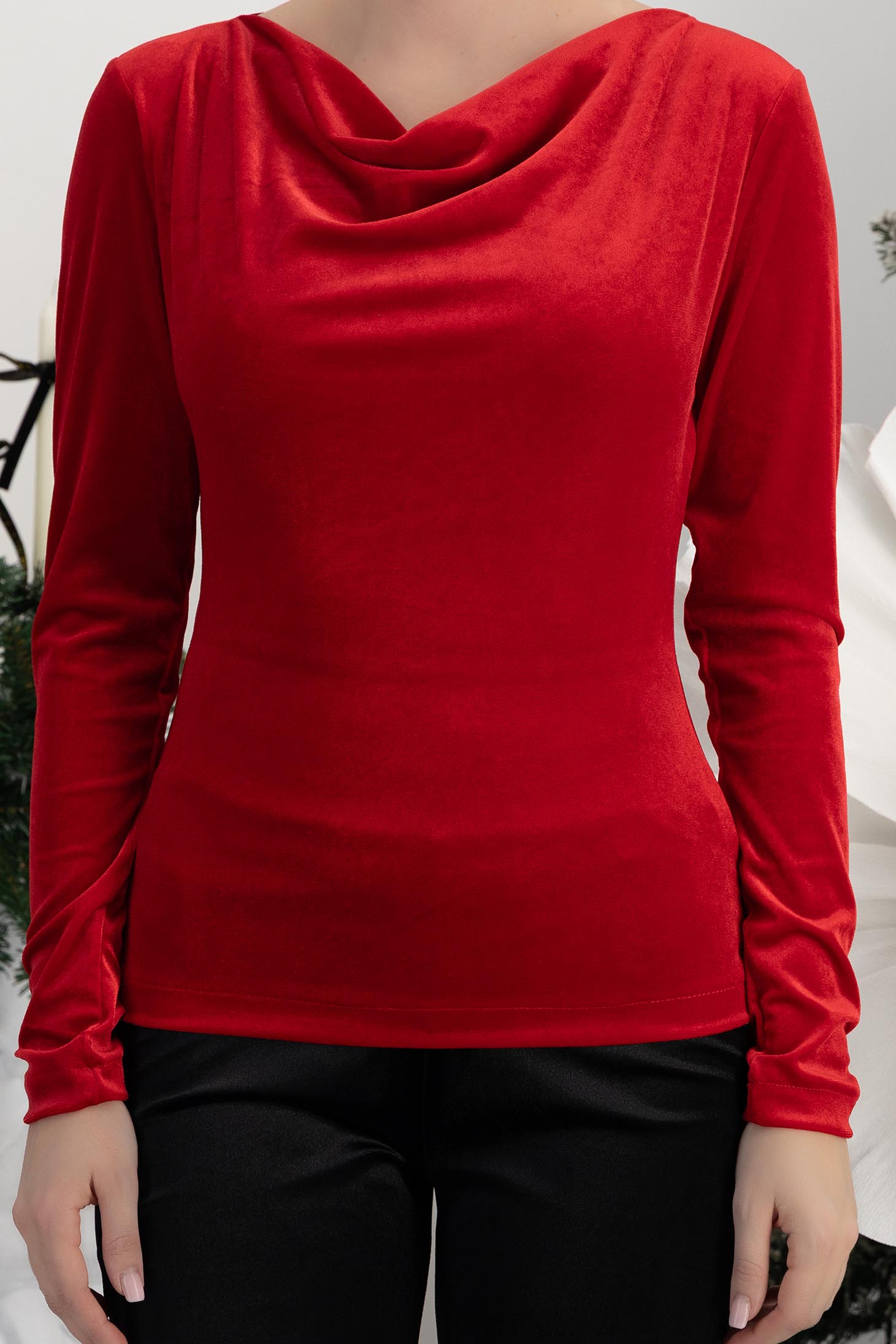 Bluza din catifea rosie mulata cu decolteu cazut - StarShinerS 6 - StarShinerS.ro