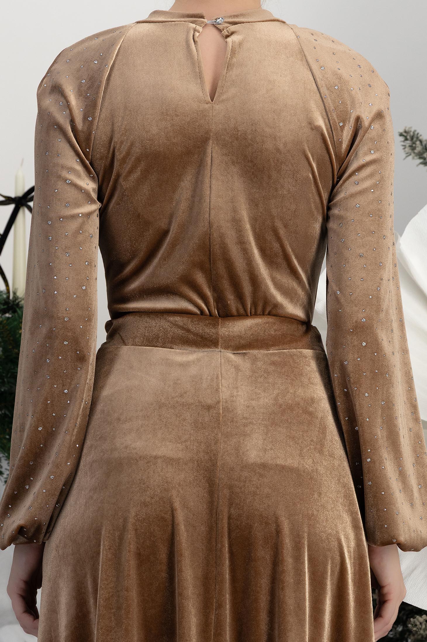 Bluza dama din catifea mocha mulata cu sclipici si maneci bufante - StarShinerS 6 - StarShinerS.ro
