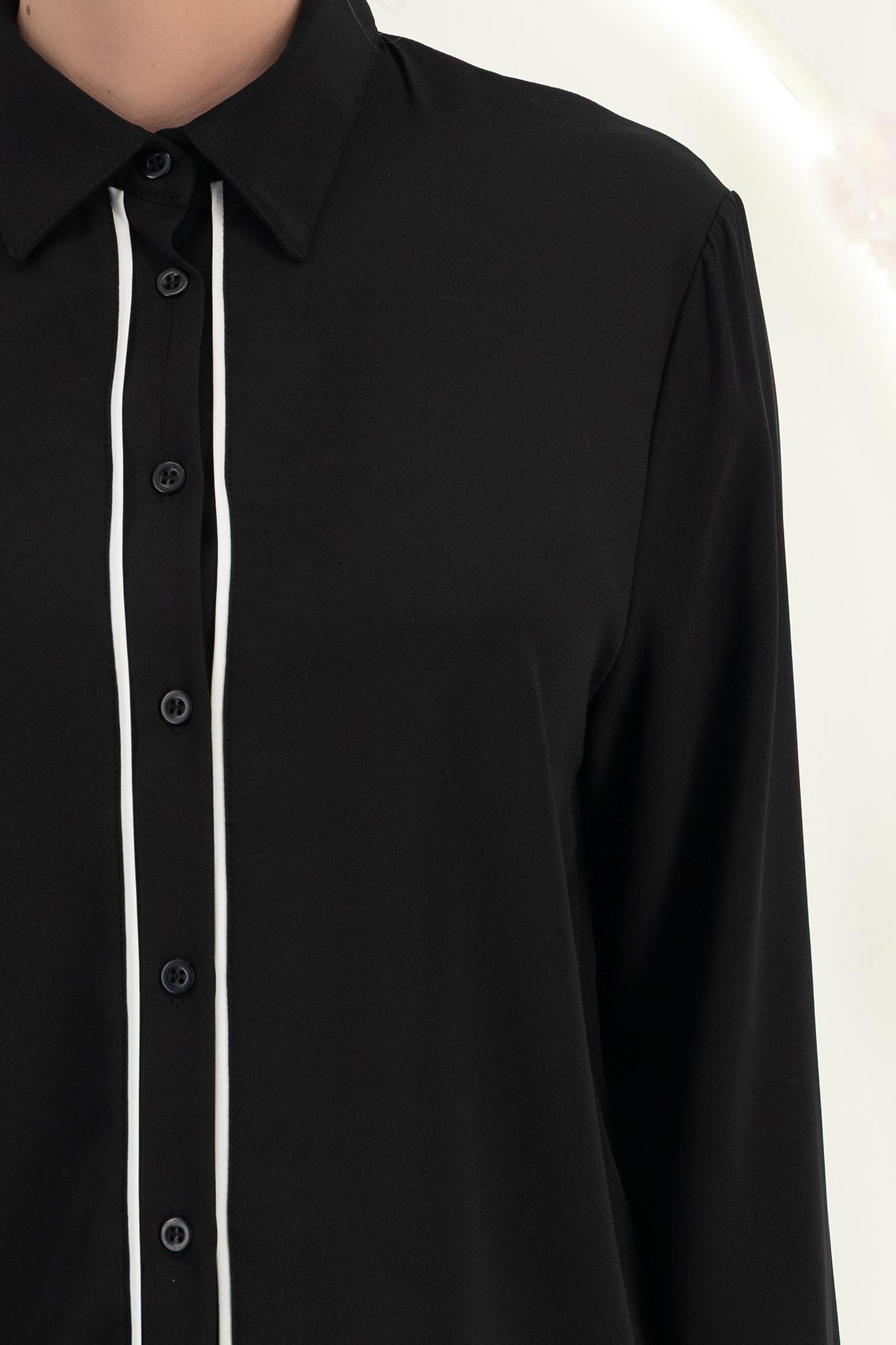 Camasa dama din satin neagra cu maneca lunga cu croi larg 4 - StarShinerS.ro