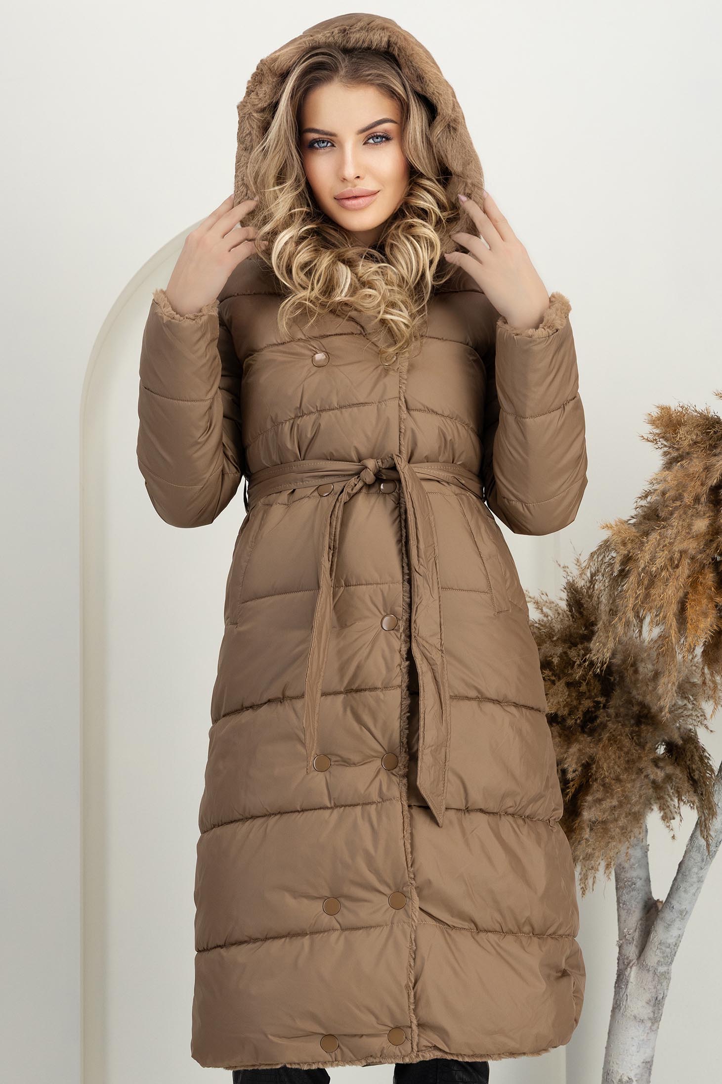 Hnědá dámská bunda rovná dlouhý ekologická kožešina 7 - StarShinerS.cz