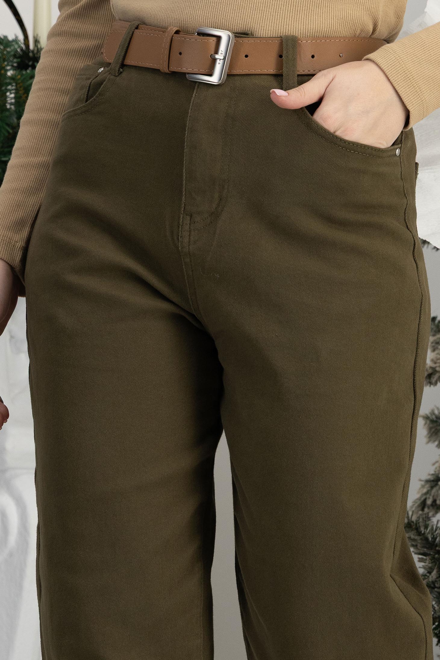 Blugi kaki lungi Mom Fit cu talie inalta si buzunare laterale 7 - StarShinerS.ro