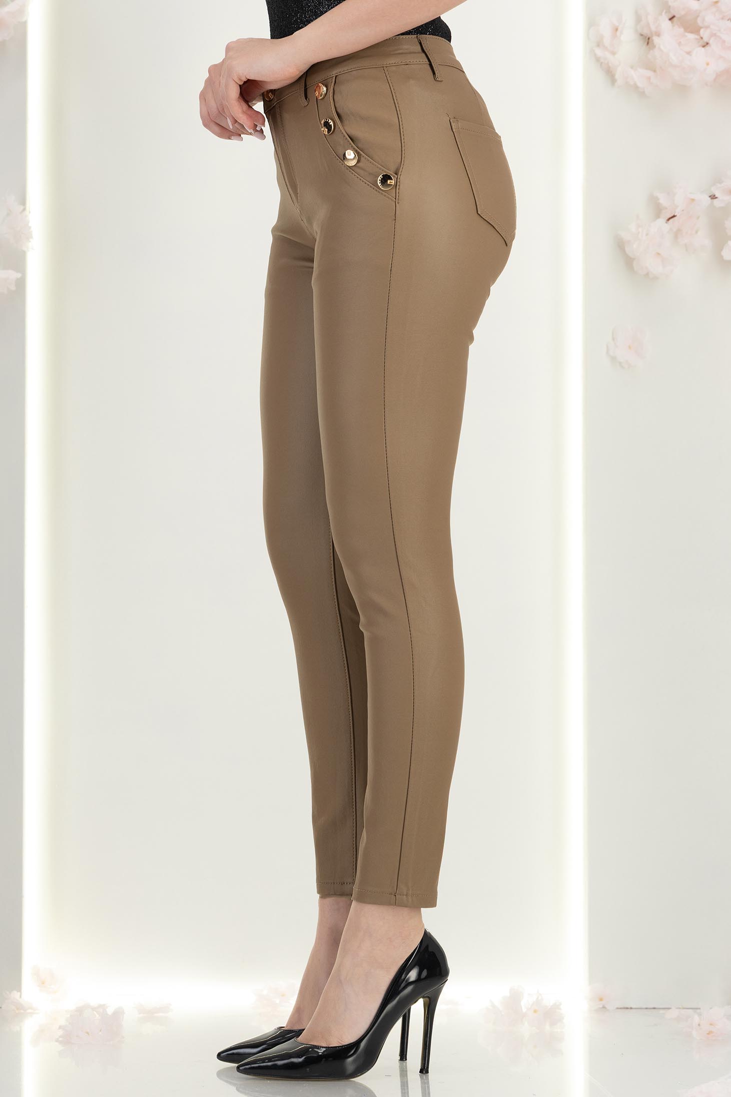 Bež ženske hlače izrađena od eko kože punog struka dug 5 - StarShinerS.hr