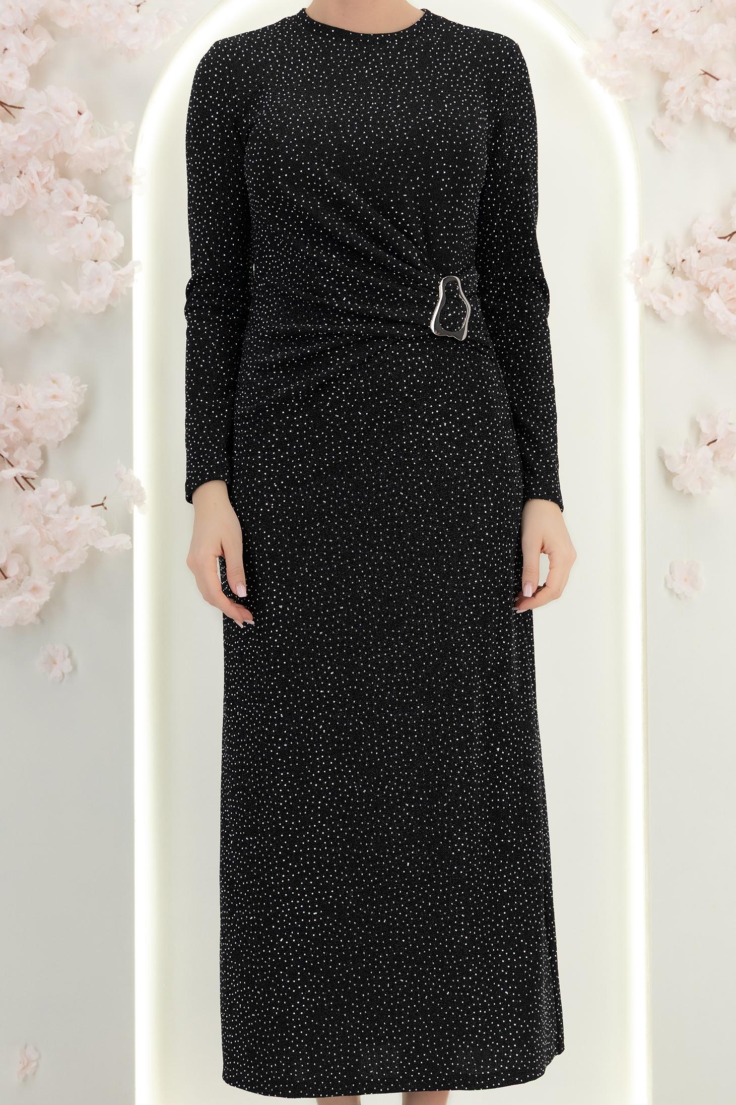 Fekete lurex midi ceruza ruha csillogó applikációkkal – StarShinerS 5 - StarShinerS.hu