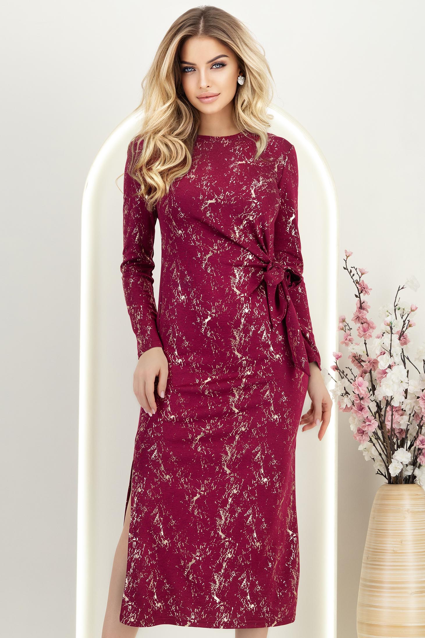 Rochie modal roz midi cu un croi drept crapata pe picior - StarShinerS 2 - StarShinerS.ro