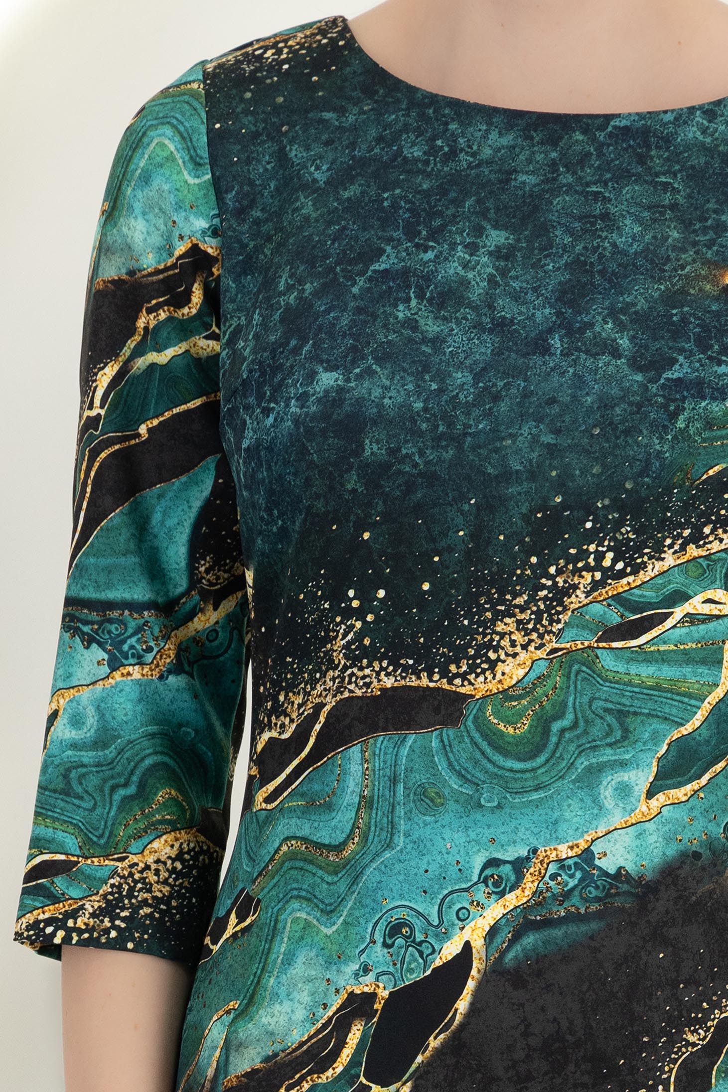 Egyenes ruha rugalmas szövetből absztrakt mintával - StarShinerS 4 - StarShinerS.hu