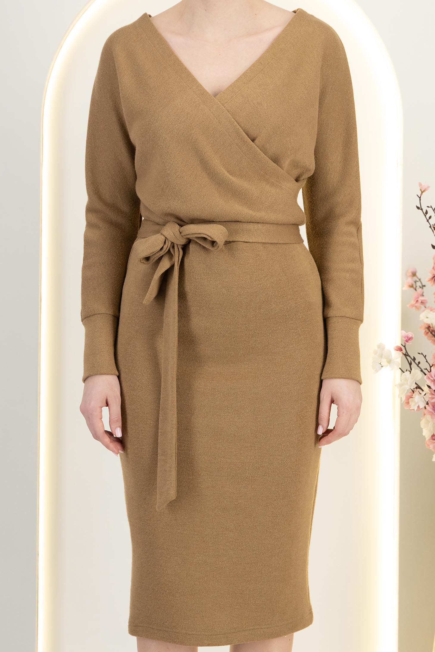 Rochie tricotata maro midi tip creion decolteu petrecut - StarShinerS 5 - StarShinerS.ro