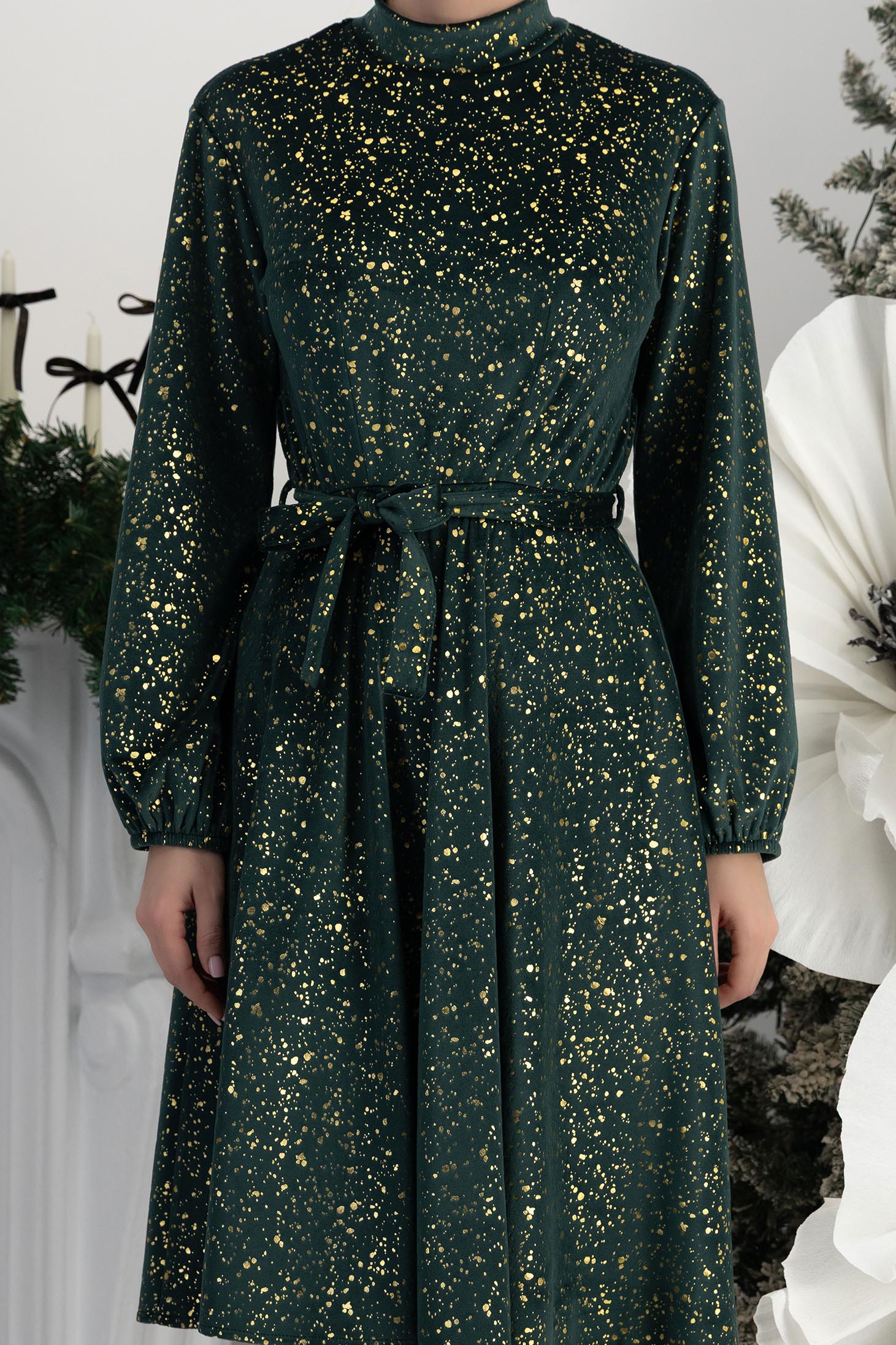 Rochie verde din catifea pana la genunchi in clos cu elastic in talie si cordon detasabil StarShinerS 5 - StarShinerS.ro