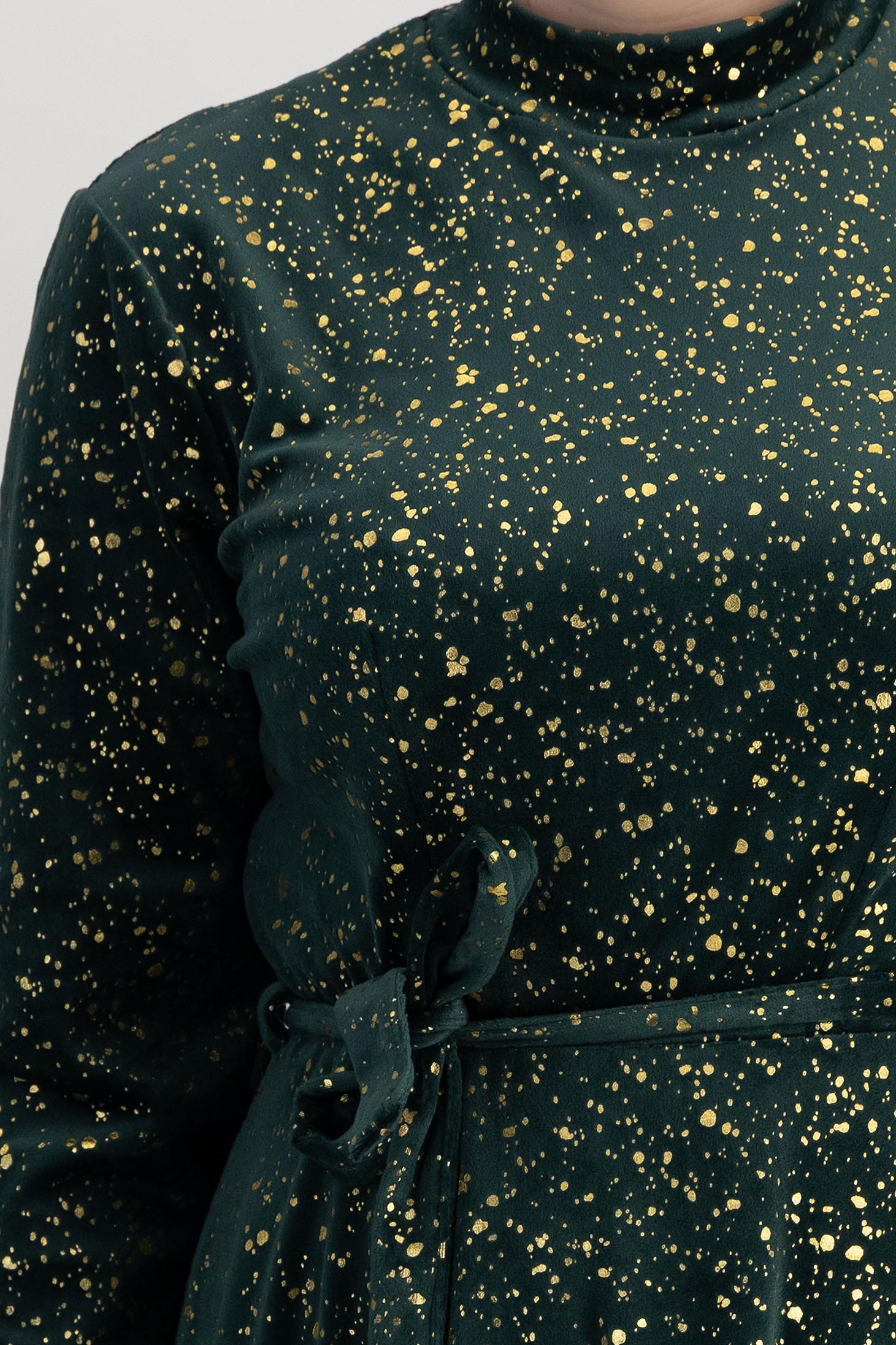 StarShinerS zelená šaty samet zapínání v pase na gumu 4 - StarShinerS.cz