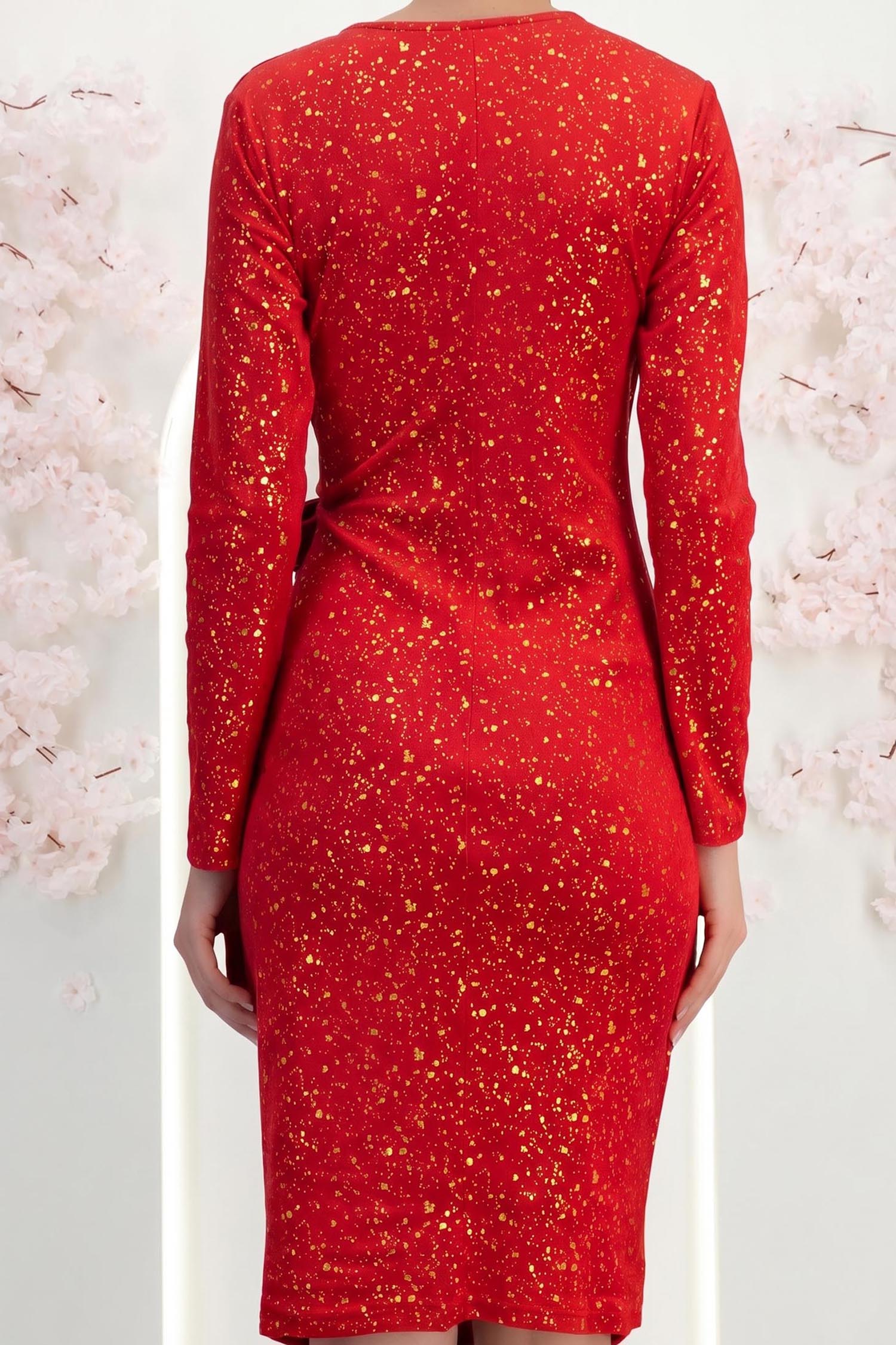 Rochie din catifea rosie cu sclipici scurta tip creion cu decolteu petrecut - StarShinerS 6 - StarShinerS.ro