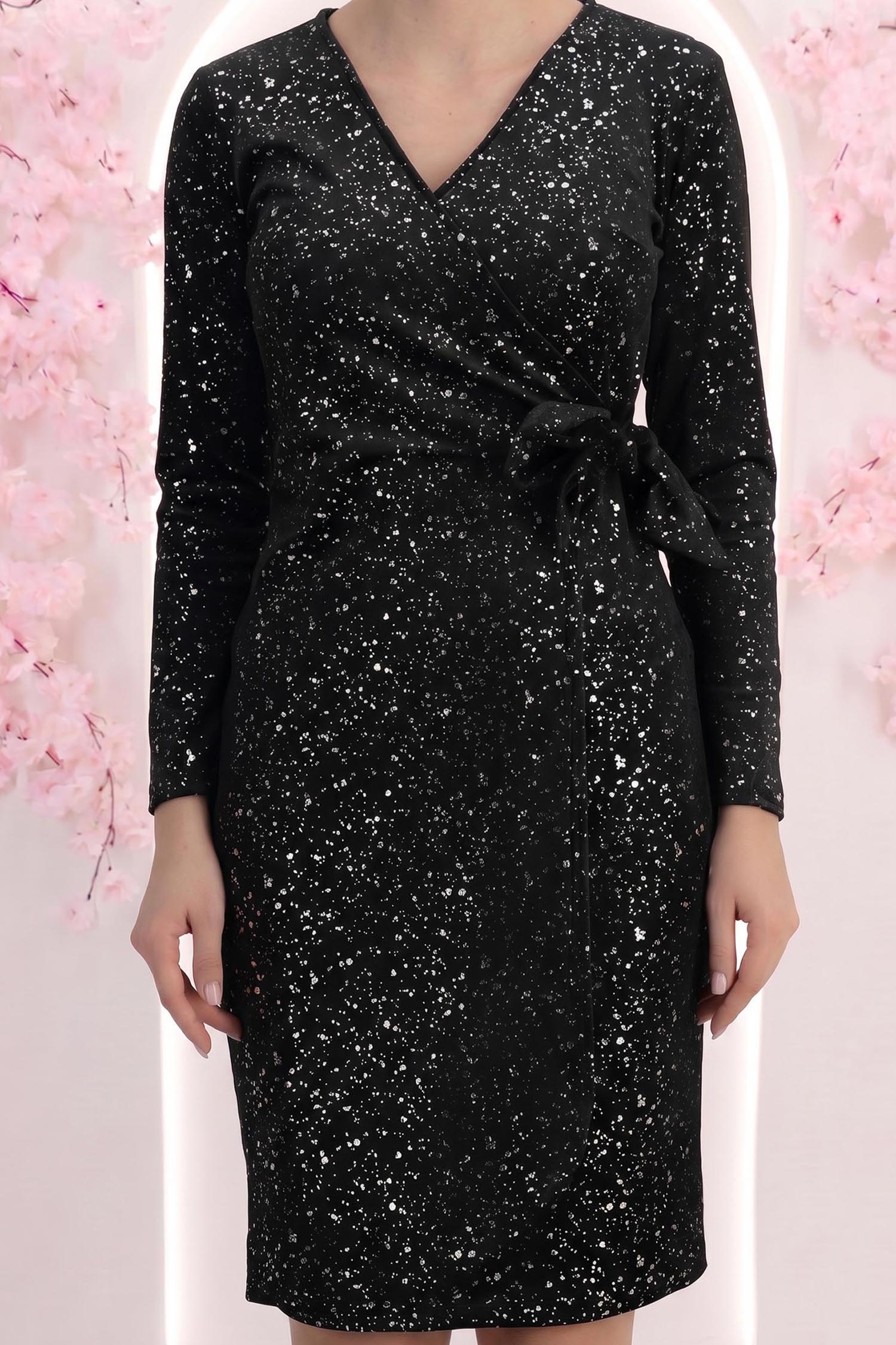 Rochie din catifea neagra cu sclipici argintiu scurta tip creion cu decolteu petrecut - StarShinerS 4 - StarShinerS.ro