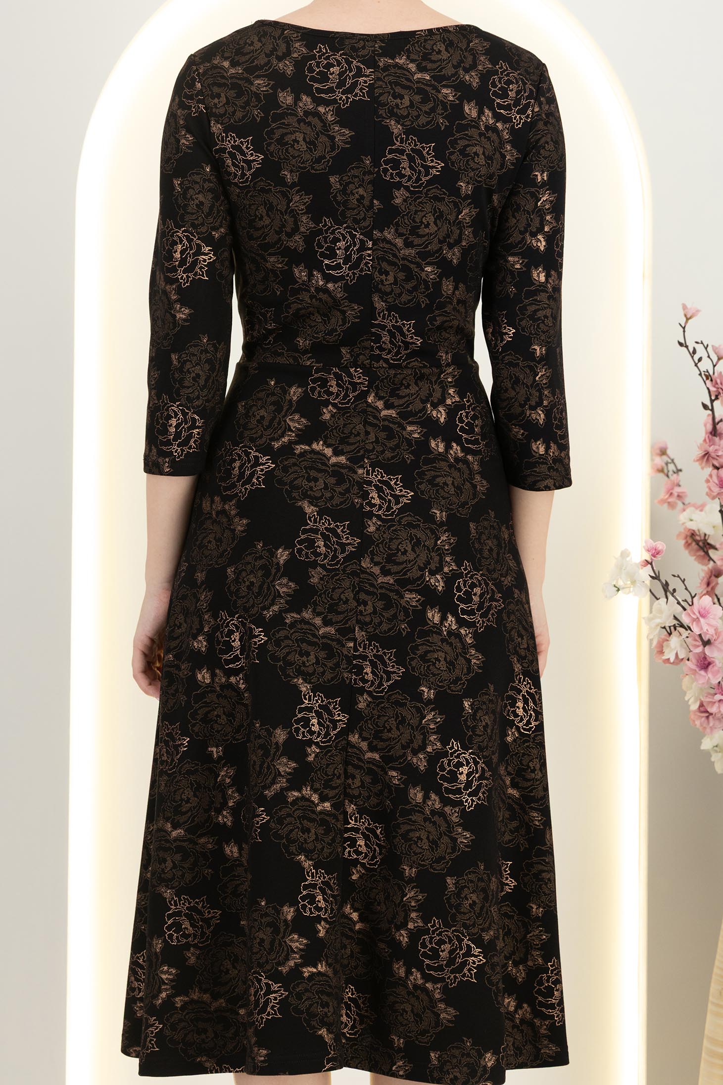 Fekete midi hosszúságú jersey ruha harangszabással - StarShinerS 4 - StarShinerS.hu