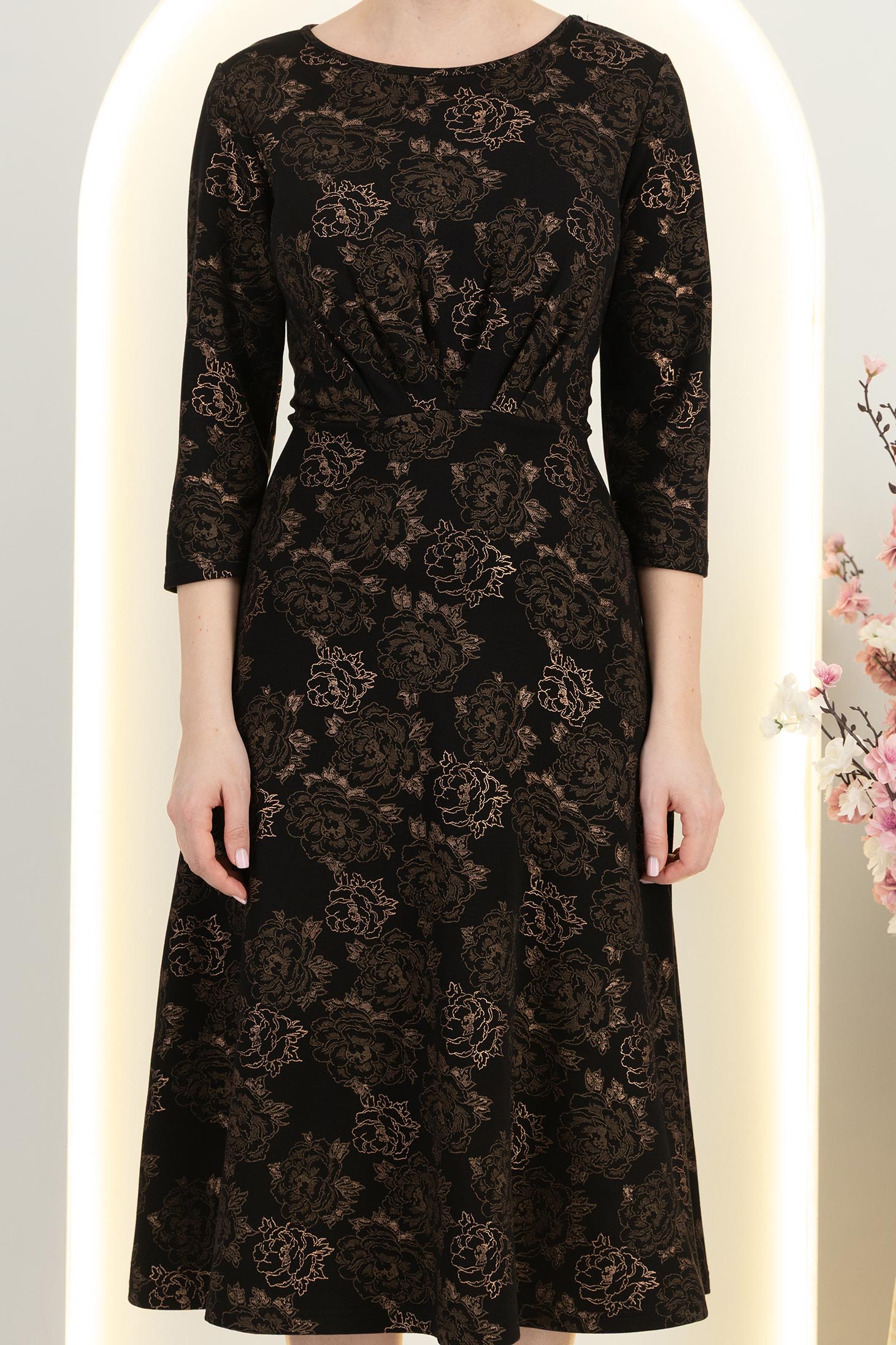 Fekete midi hosszúságú jersey ruha harangszabással - StarShinerS 3 - StarShinerS.hu