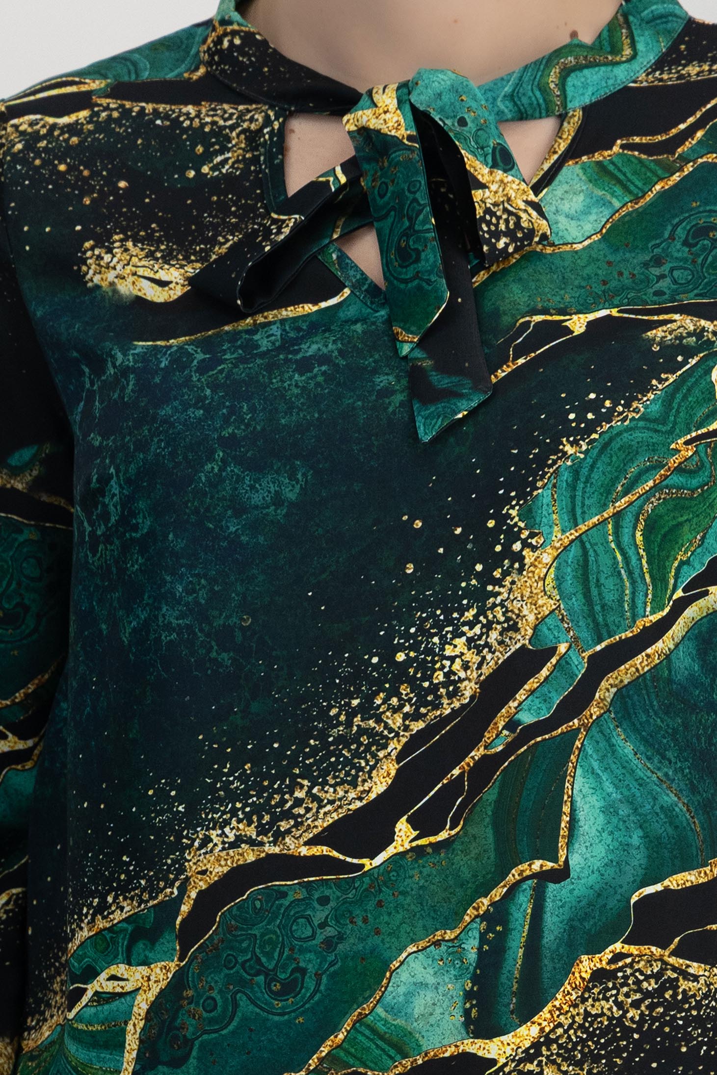 StarShinerS zelená dámská halenka široké satén 4 - StarShinerS.cz