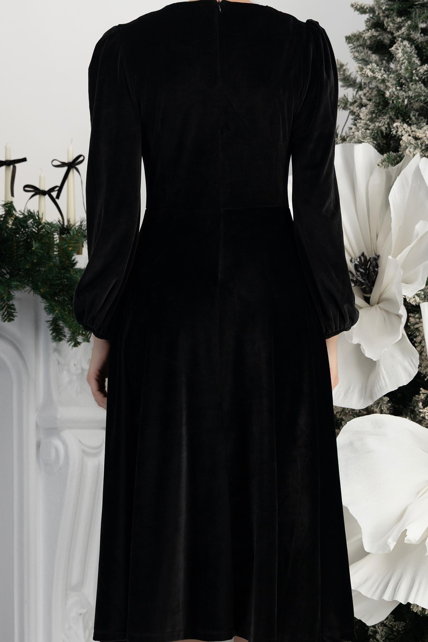 Fekete bársony midi, A-vonalú ruha, elöl masnikkal és strasszkövekkel díszítv 6 - StarShinerS.hu