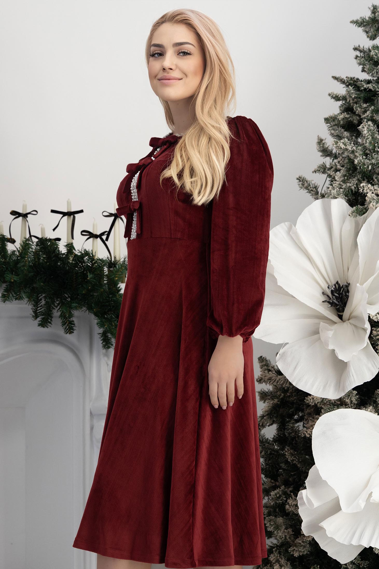 Třešňová šaty samet přes koleno zvonový skleník 2 - StarShinerS.cz