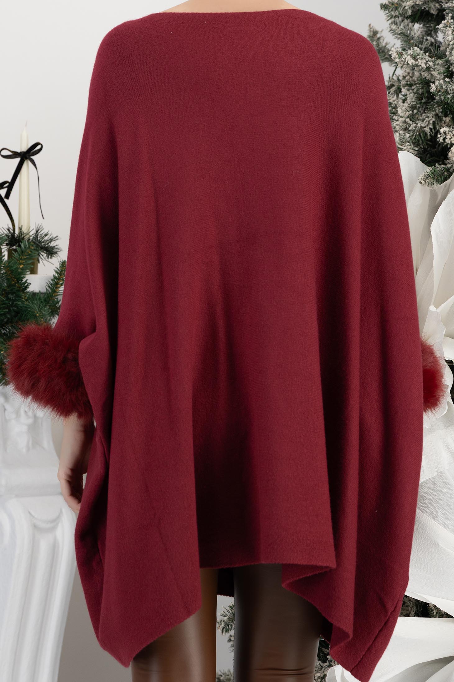 Bluza din tricot fin visinie cu maneci trei-sferturi si croi larg cu insertii de blana ecologica 6 - StarShinerS.ro