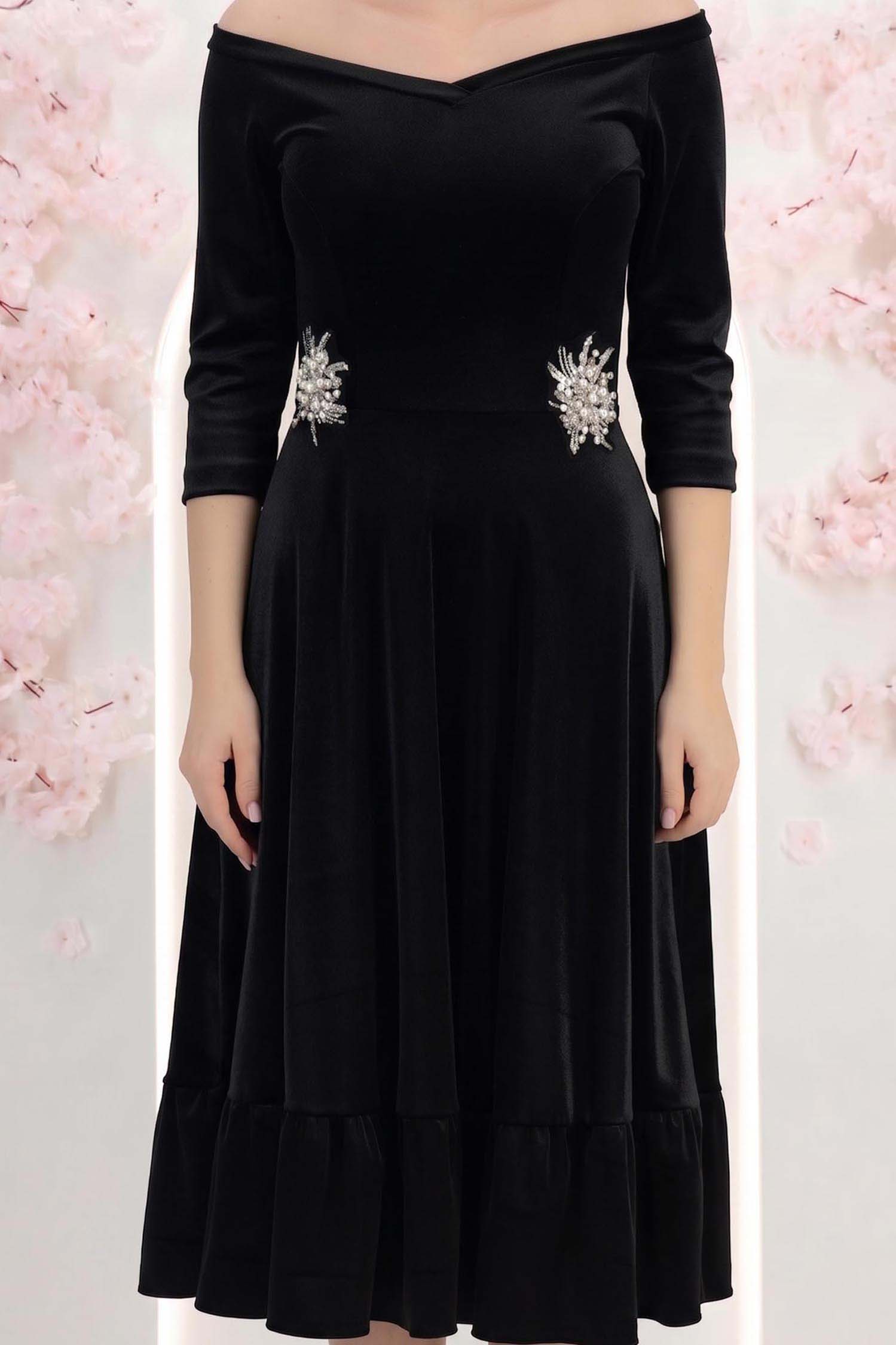 Rochie din catifea neagra midi in clos cu aplicatii stralucitoare laterale- StarShinerS 3 - StarShinerS.ro