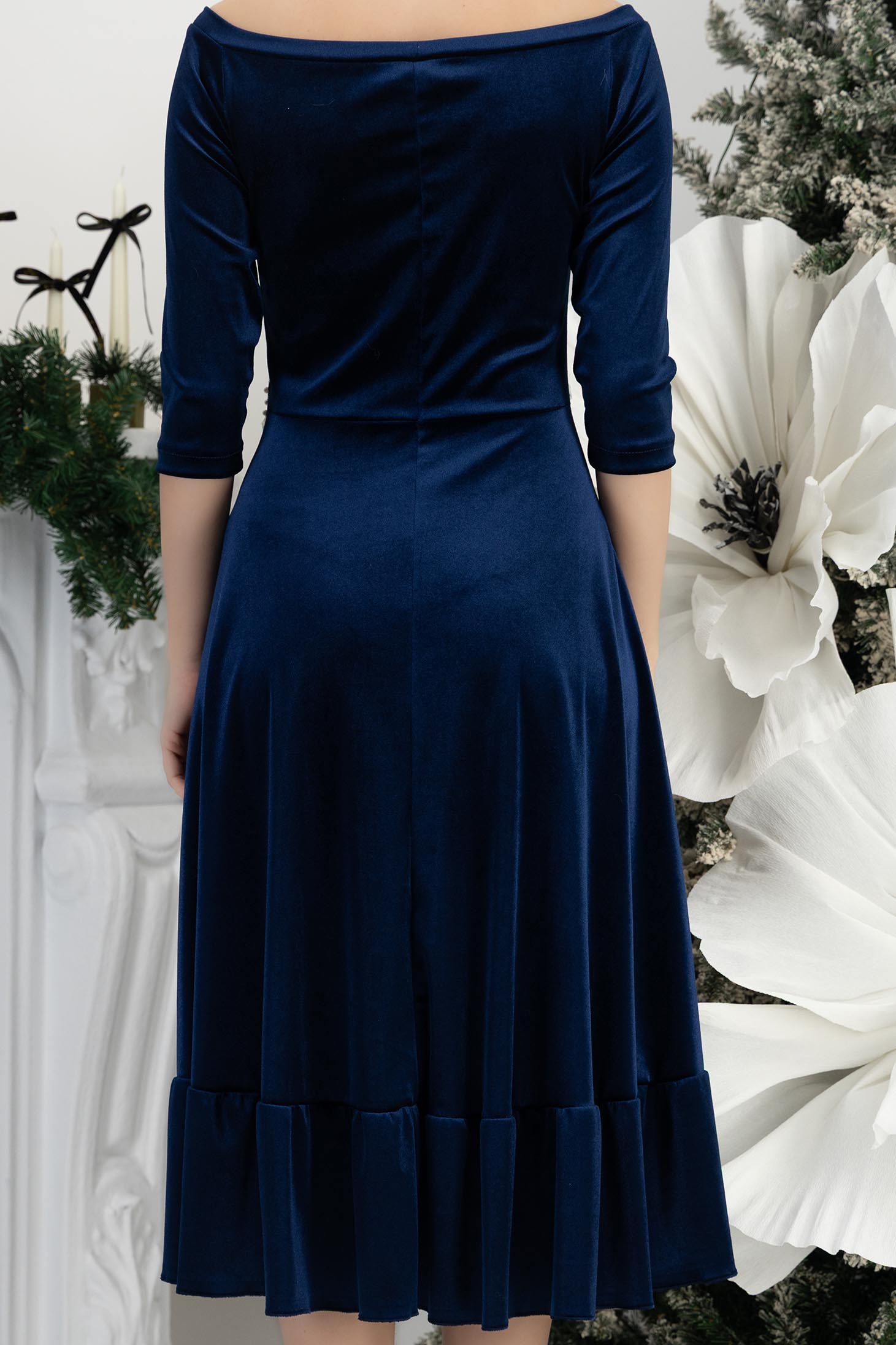 Rochie din catifea bleumarin midi in clos cu aplicatii stralucitoare laterale- StarShinerS 6 - StarShinerS.ro