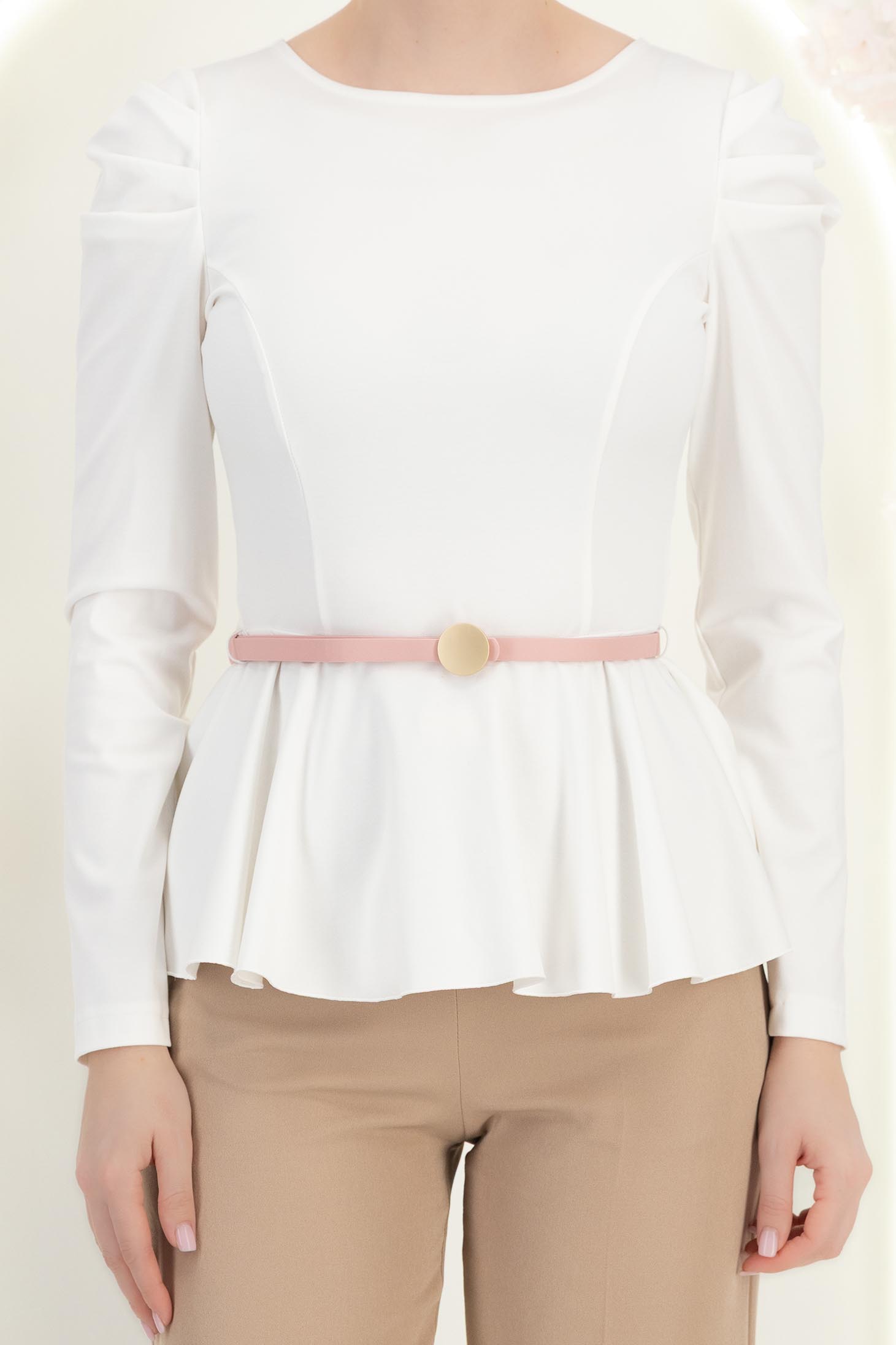 Bluza alba din material elastic mulata cu accesoriu tip curea si peplum 7 - StarShinerS.ro