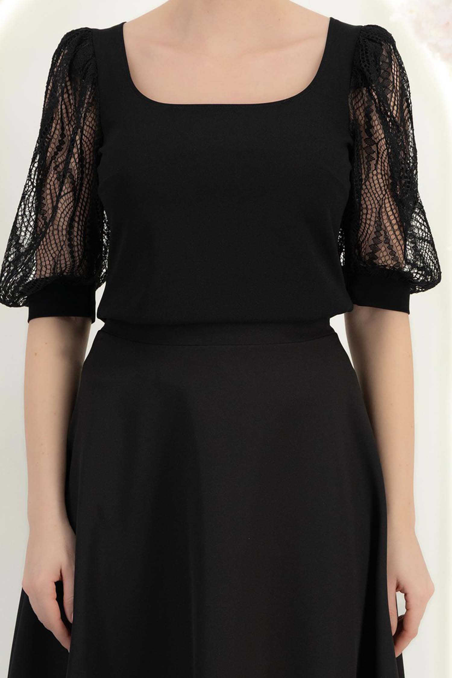 Bluza din crep neagra mulata cu maneci trei-sferturi din dantela - StarShinerS 6 - StarShinerS.ro