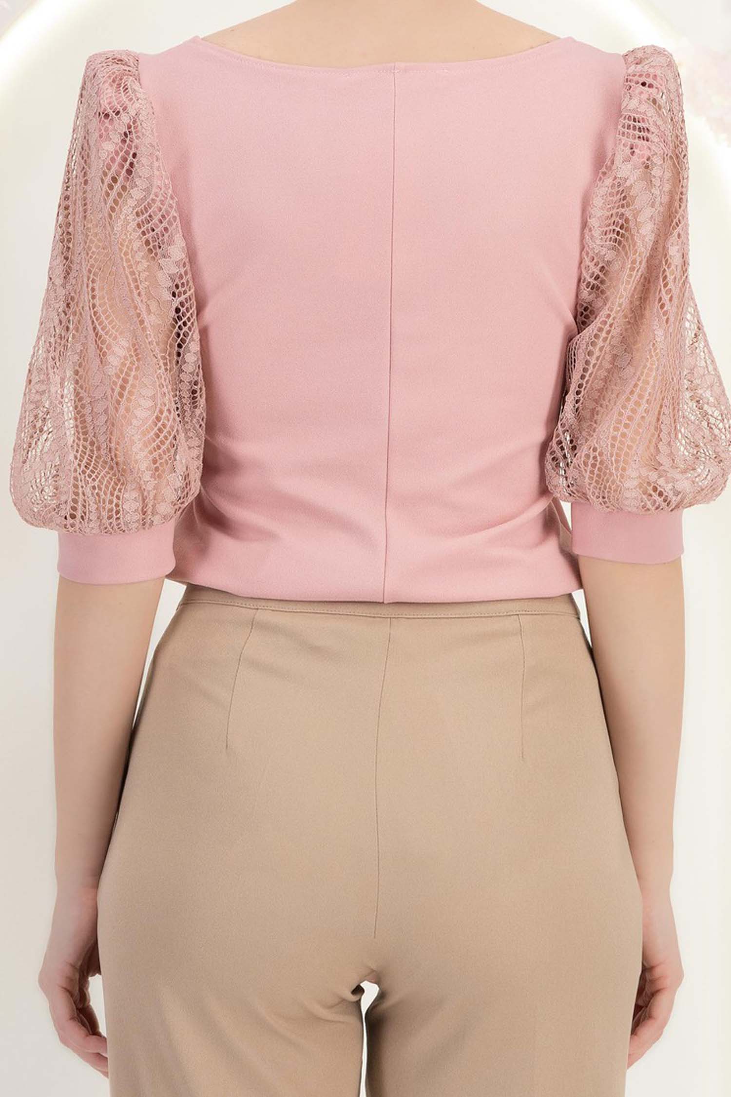 Bluza din crep roz pudra mulata cu maneci trei-sferturi din dantela - StarShinerS 6 - StarShinerS.ro