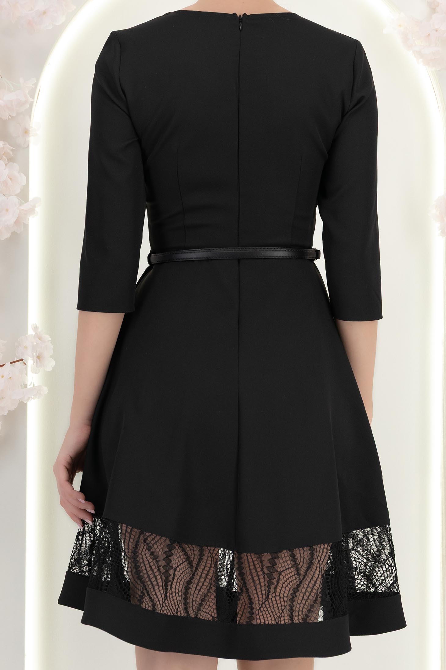 Rochie din stofa neagra scurta in clos cu insertie de dantela si curea - StarShinerS 7 - StarShinerS.ro