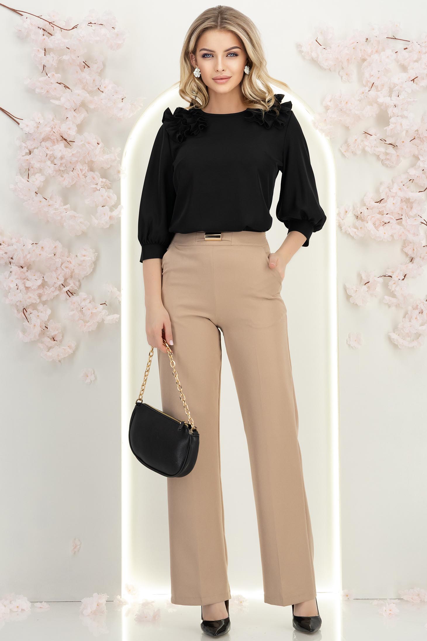 Bluza dama din material fluid neagra cu croi larg si volanase - StarShinerS 3 - StarShinerS.ro