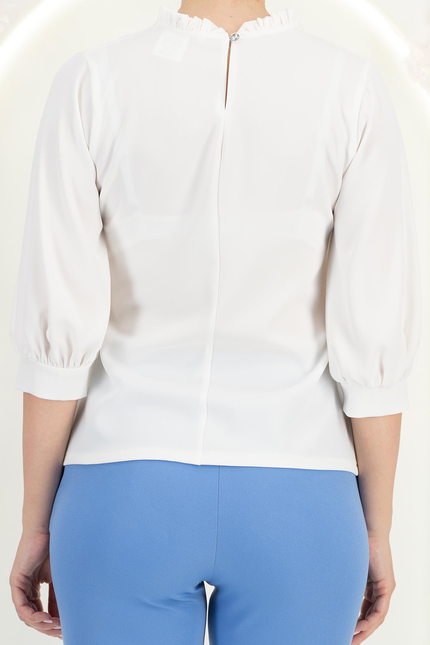 Bluza din material fluid ivoire cu un croi larg si aplicatii de dantela - StarShinerS 6 - StarShinerS.ro