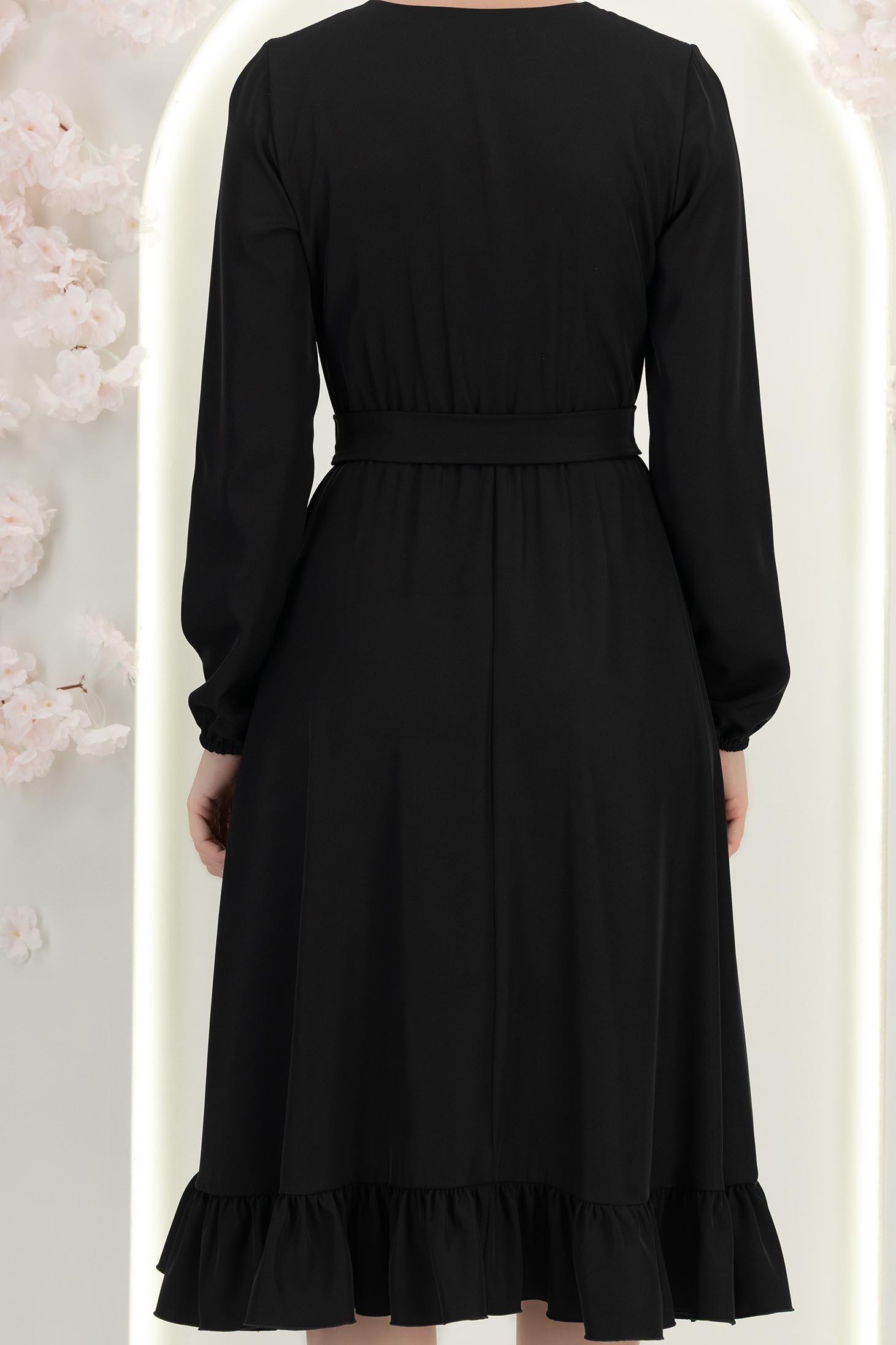 Rochie din material fluid neagra midi in clos cu elastic in talie si cordon - StarShinerS 4 - StarShinerS.ro